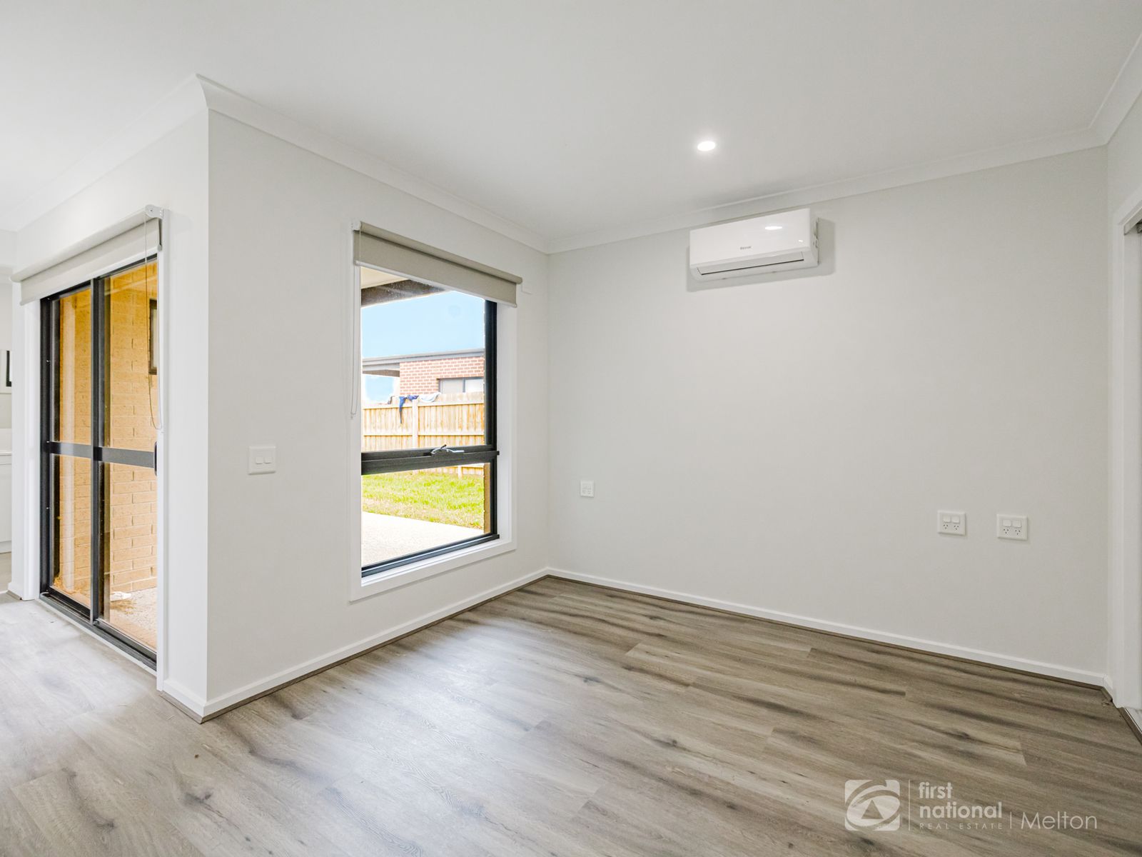 7 McCulloch Street, Melton South VIC 3338, Melton South - Thumbnail 3