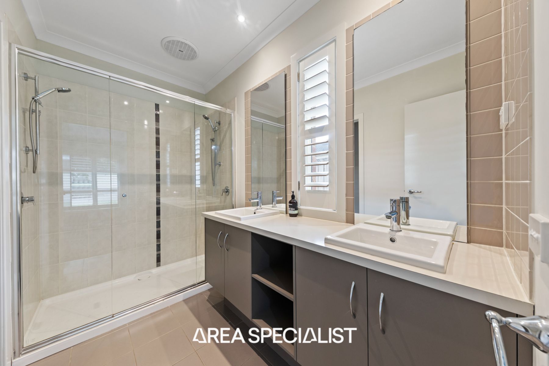 32 Tyrone Avenue, Pakenham, VIC 3810, Pakenham - Thumbnail 4