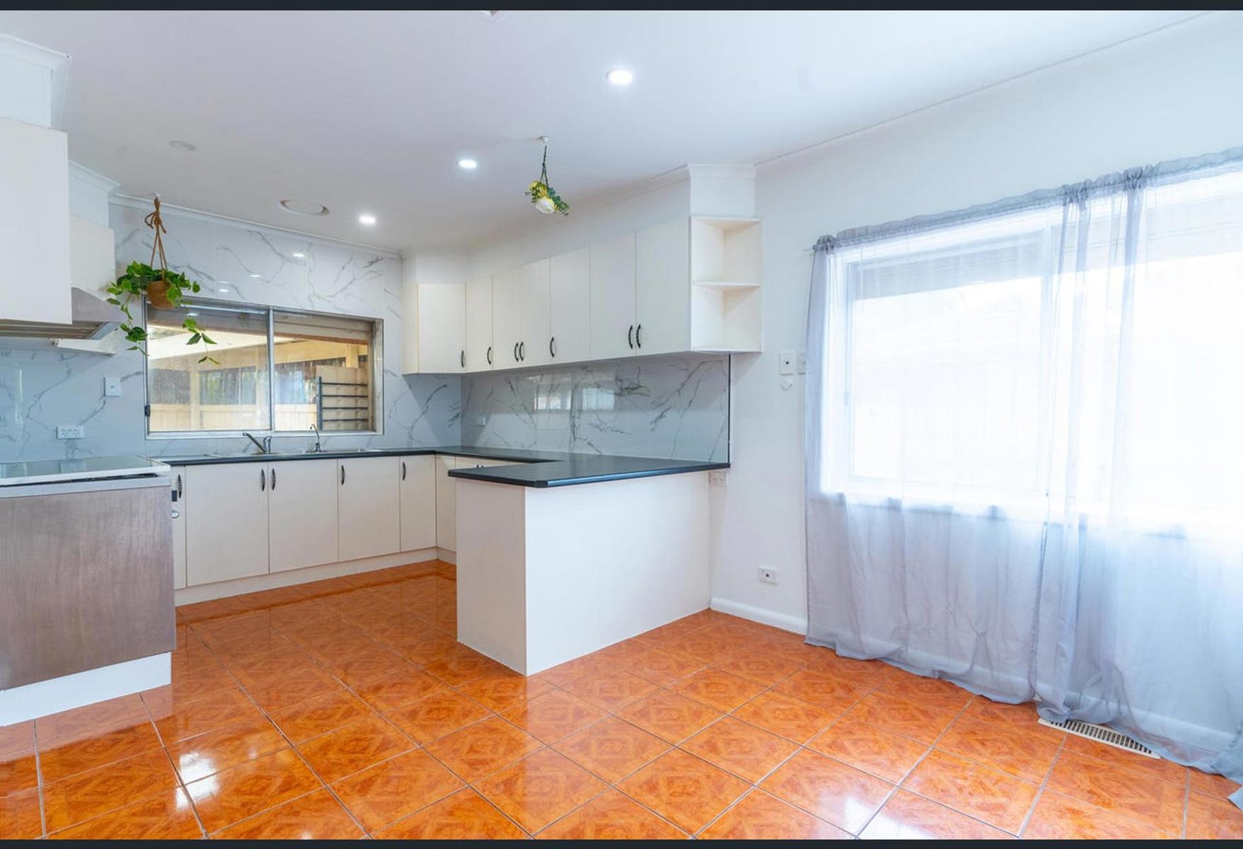 6 Riches  Street, Dallas VIC 3047, Dallas - Thumbnail 3