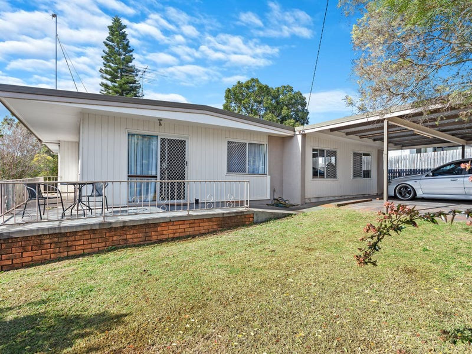 2A Hillside Street, Newtown QLD 4350