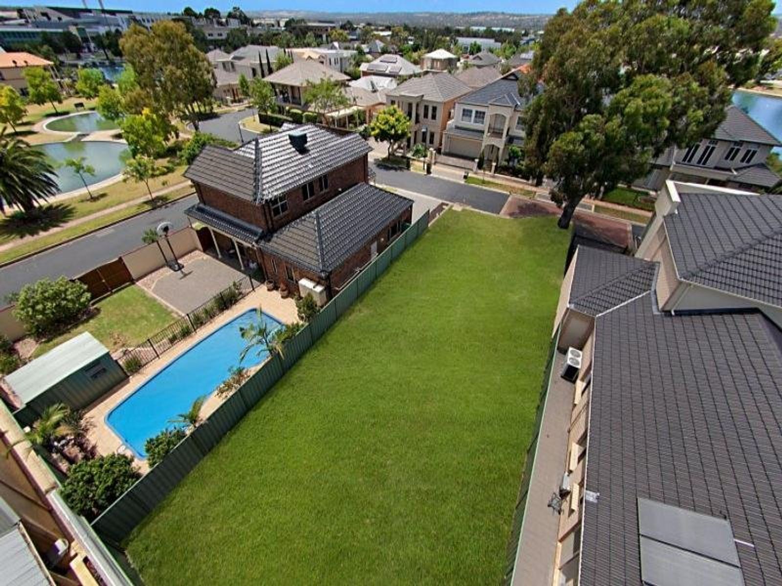 11 Frome Crescent, Mawson Lakes, SA 5095
