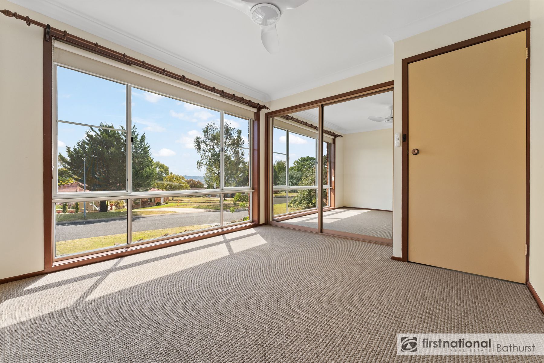 BFN   9 Swanbrooke St (01 of 19)