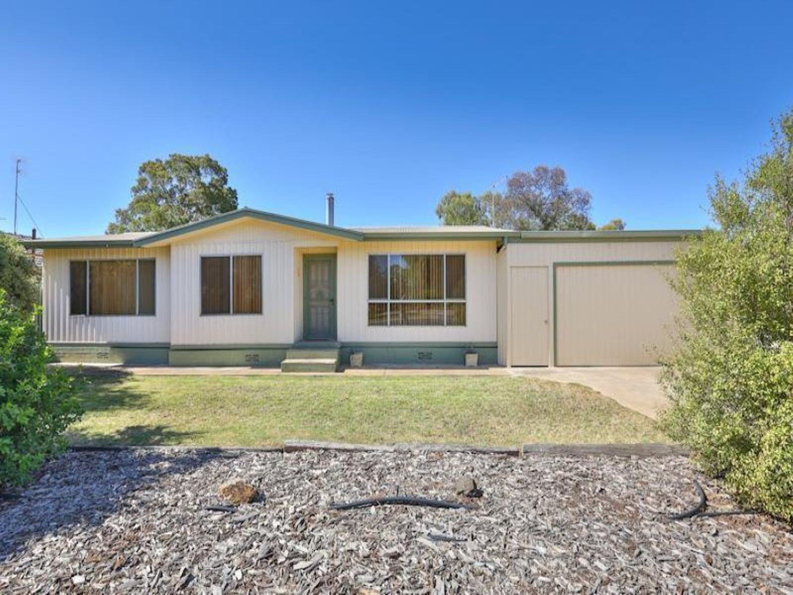24 William Street, Gol Gol - Image 1