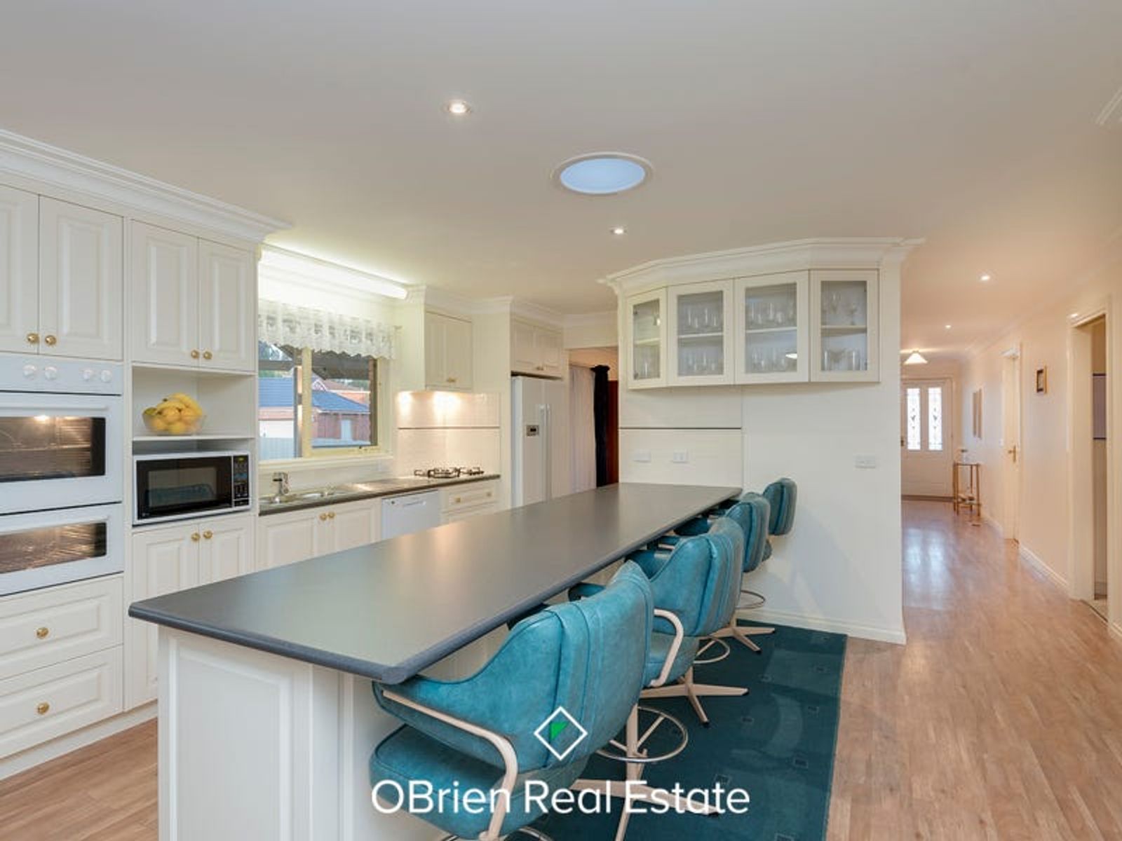 3 Isaac Court, Endeavour Hills, VIC 3802, Endeavour Hills - Thumbnail 3