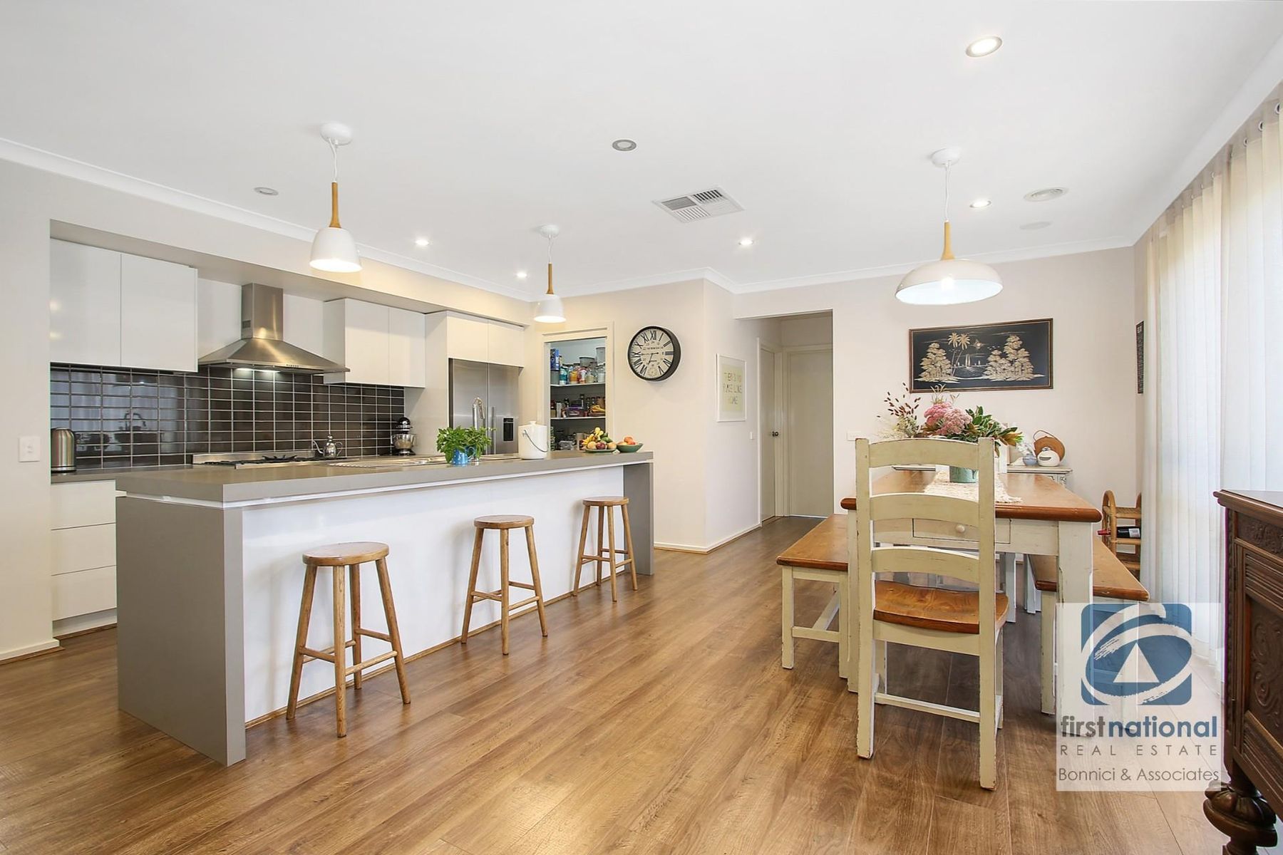 17 Riverside Boulevard, Killara VIC 3691, Killara - Thumbnail 2