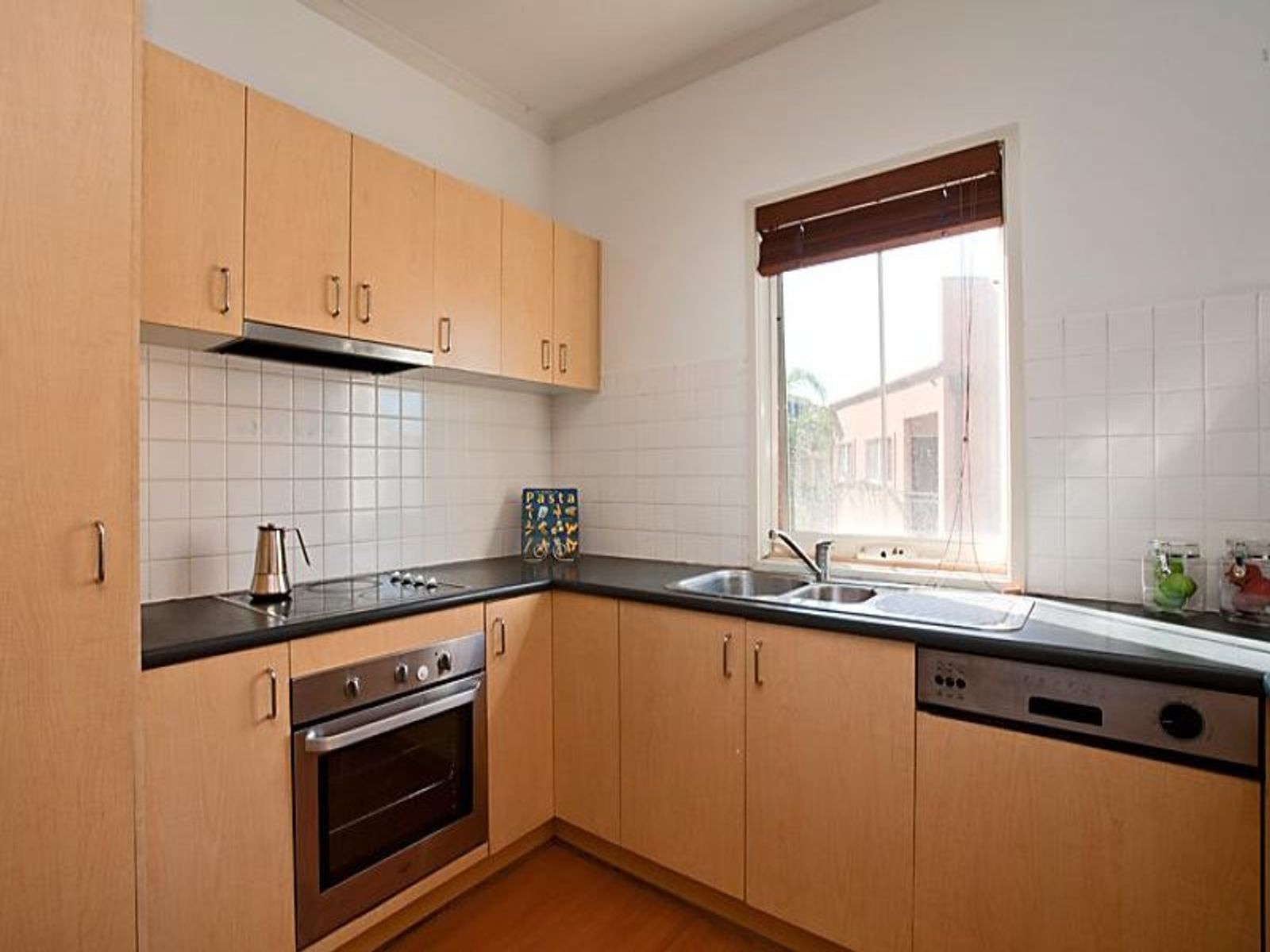 4/120 Newman Street, Kensington - Thumbnail 7