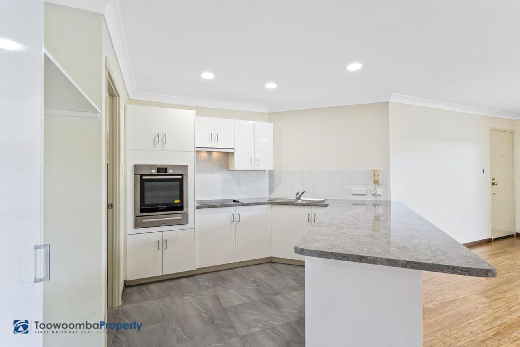 17/5 Clifford Street, Toowoomba City QLD 4350, Toowoomba City - Thumbnail 3