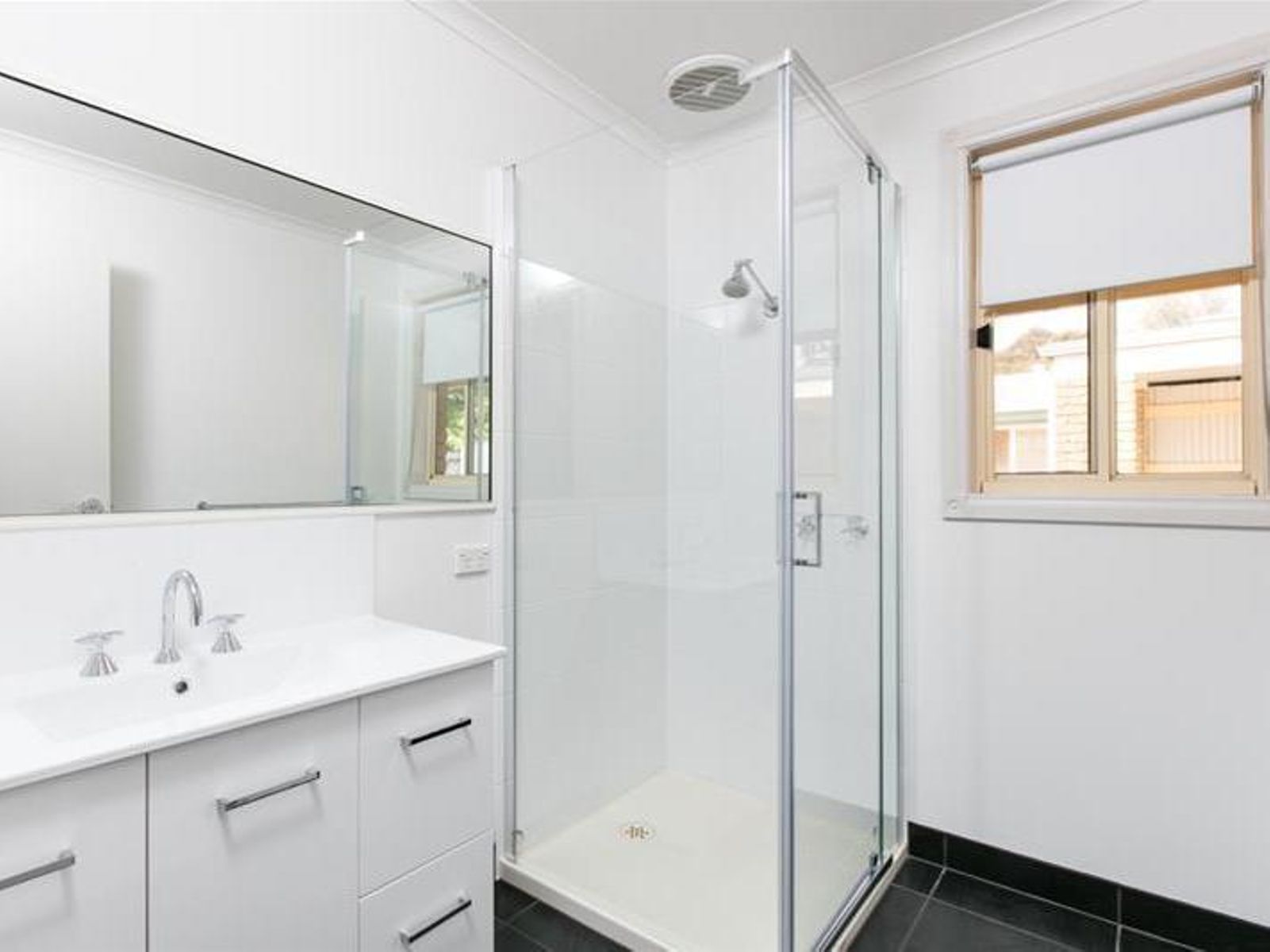 1/12 Caffrey Court, Irymple - Thumbnail 7