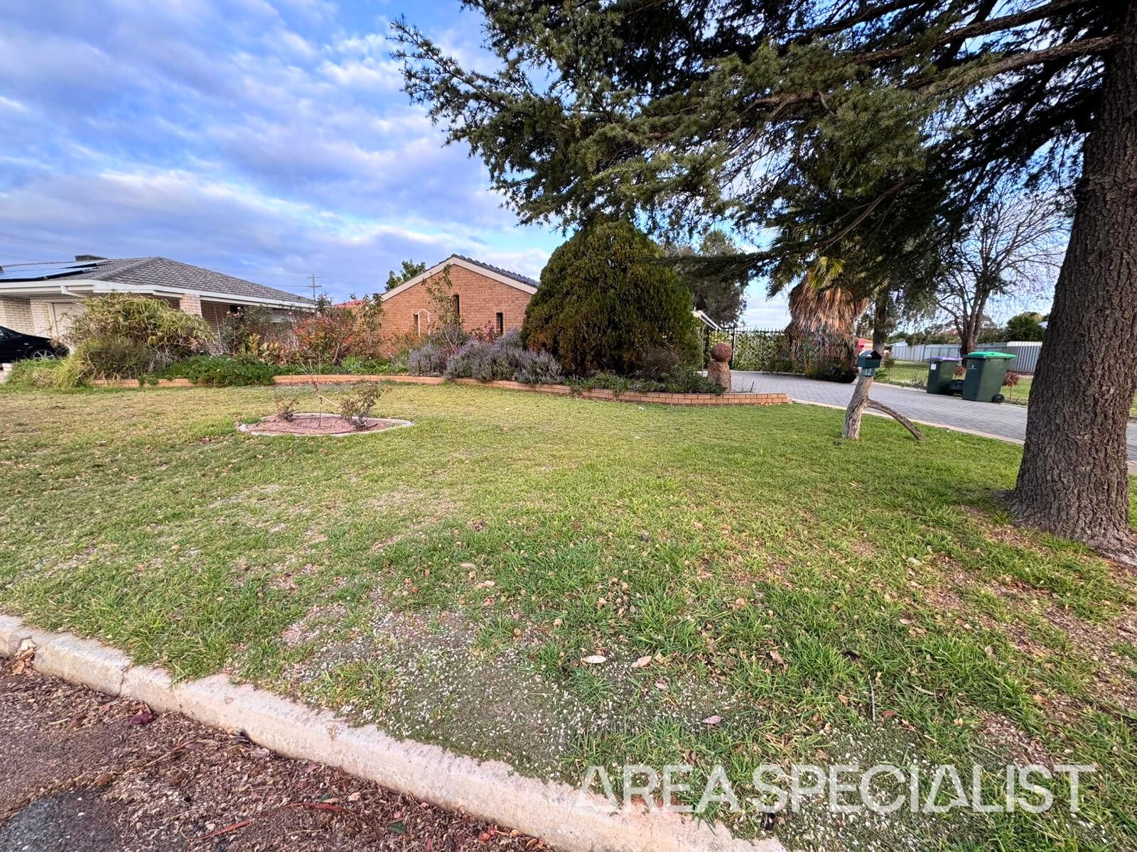 12 Elinda Court, Red Cliffs VIC 3496, Red Cliffs - Thumbnail 3