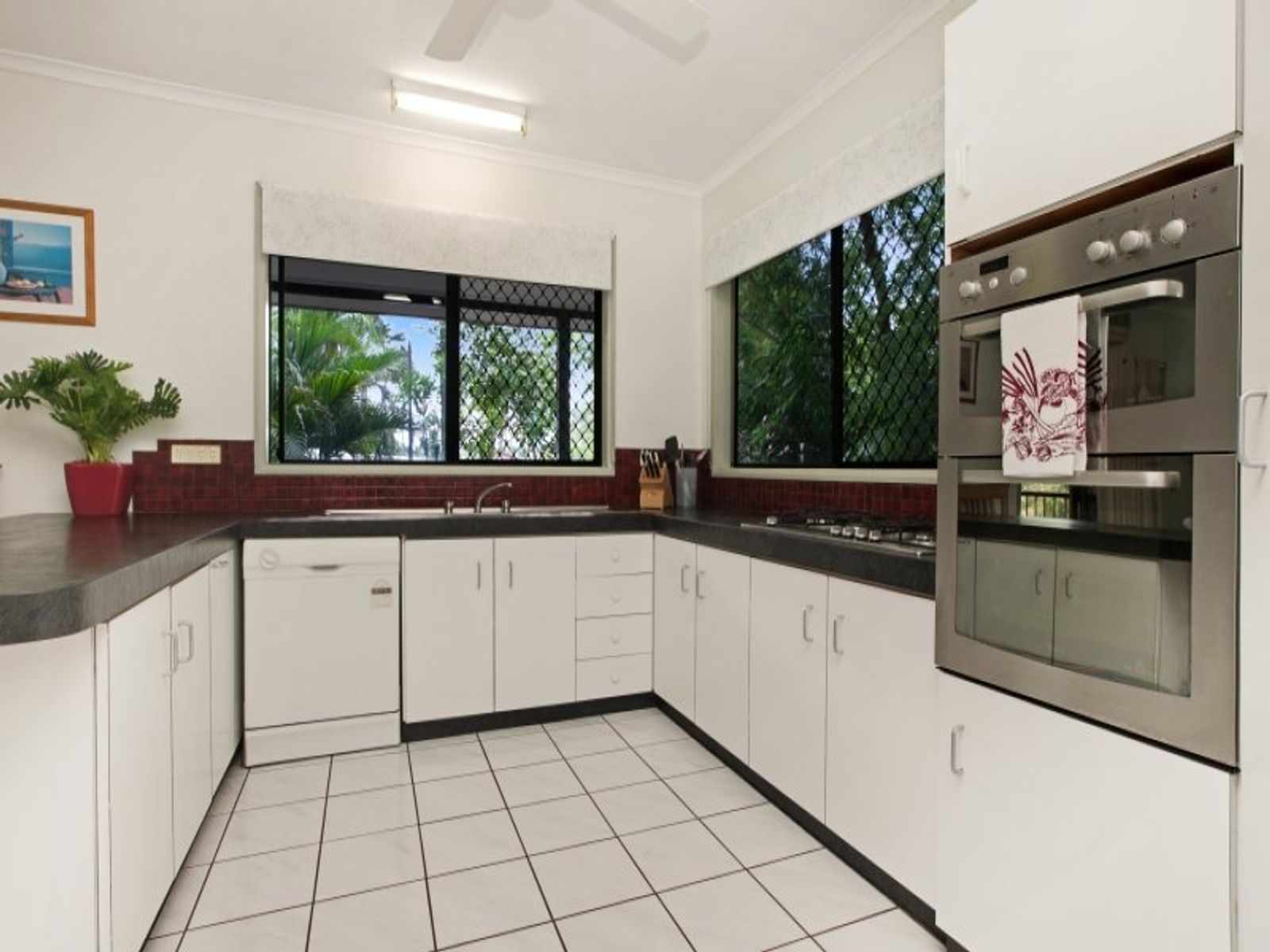 9 Goshawk Court, Leanyer NT 0812, Leanyer - Thumbnail 3