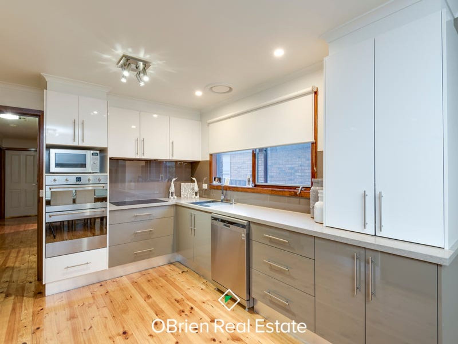 2 Chester Court, Endeavour Hills, VIC 3802, Endeavour Hills - Thumbnail 2