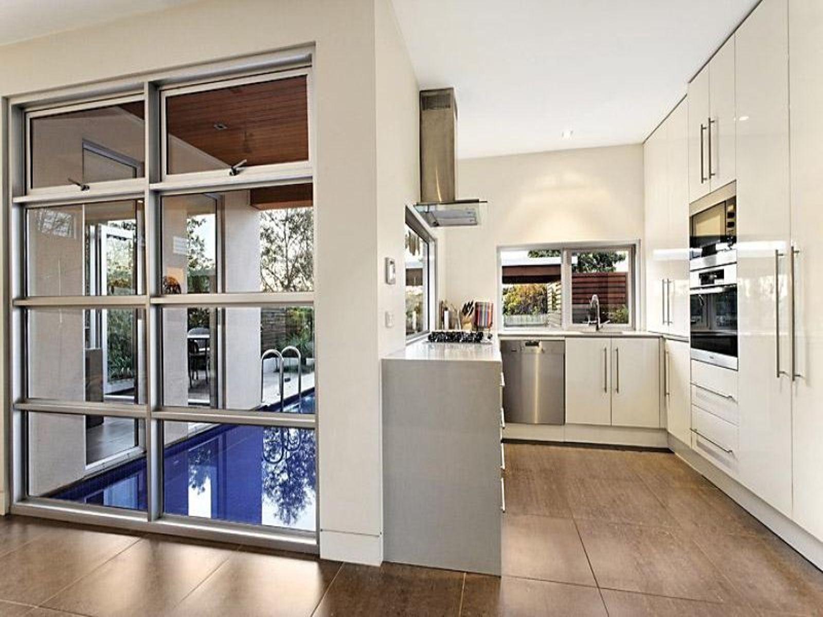 24 Bayswater Road, Kensington - Thumbnail 3