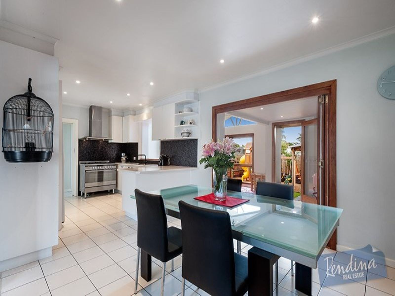 10 Keith Grove, Keilor East - Thumbnail 3