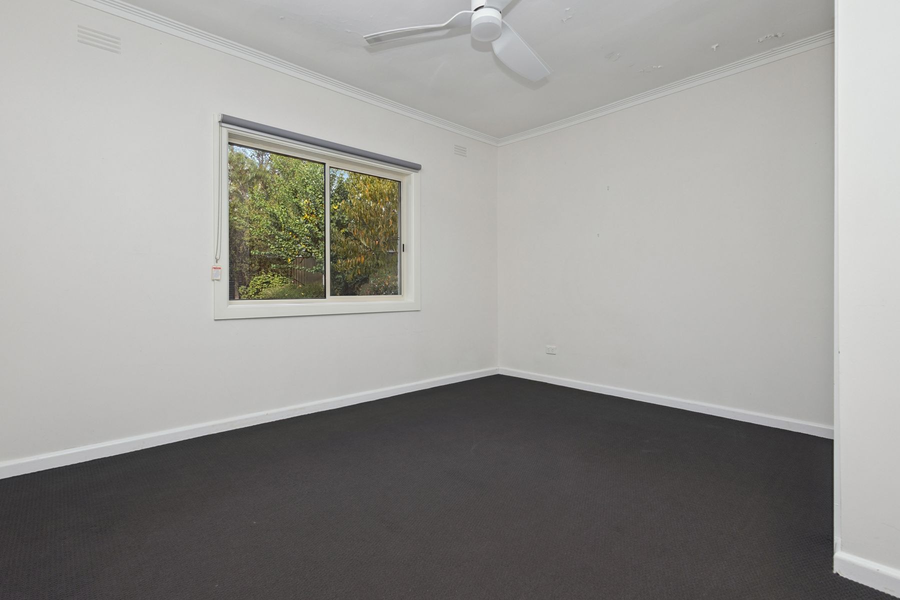3 Ewing Avenue, Flora Hill, VIC 3550, Flora Hill - Thumbnail 3