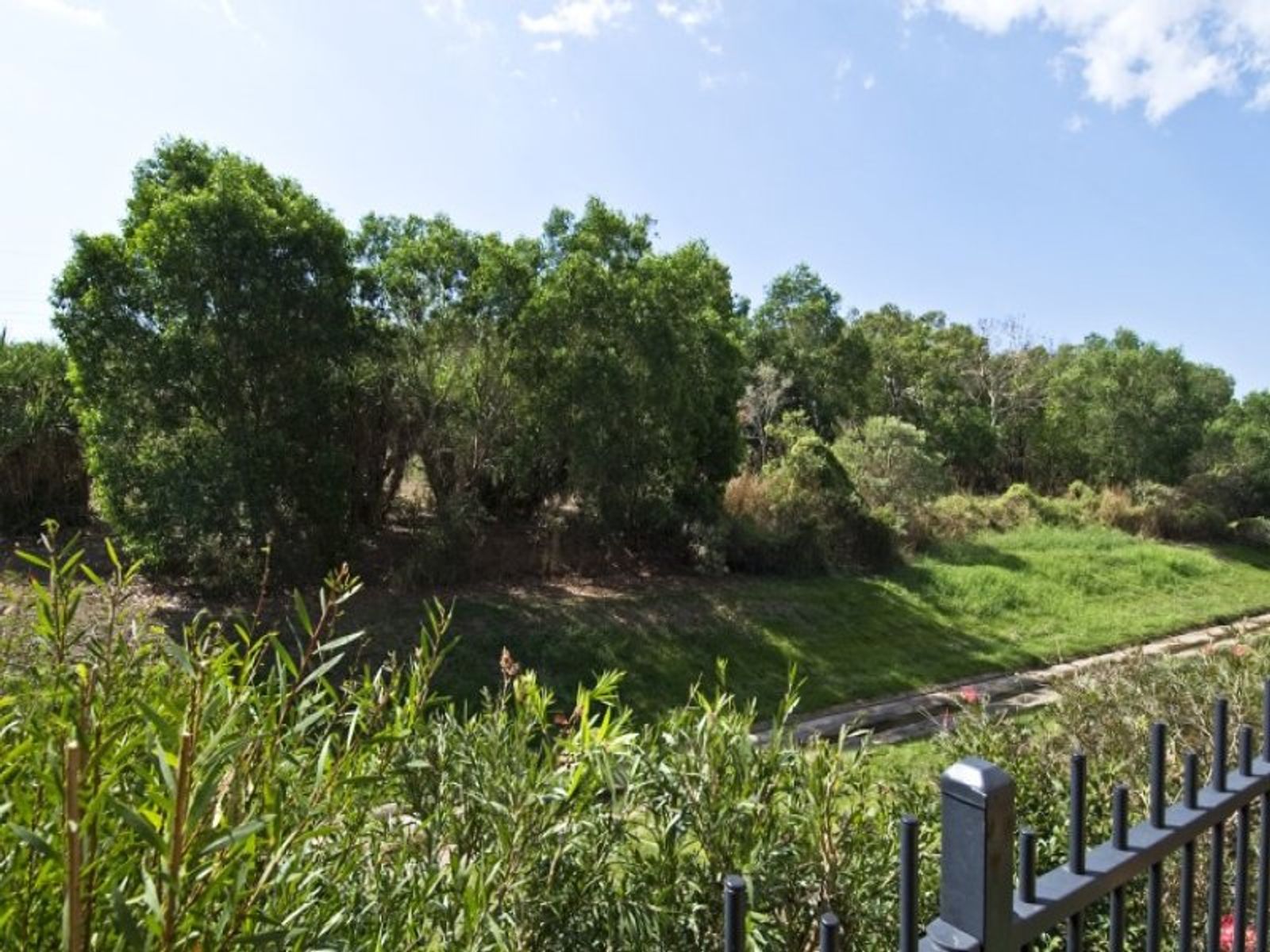 2/7 Latrobe Street, Bayview NT 0820, Bayview - Thumbnail 3
