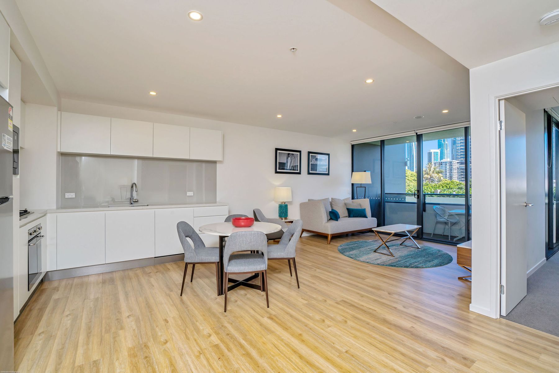 301 9 Norfolk ave Surfers Paradise   Alessia tang 1