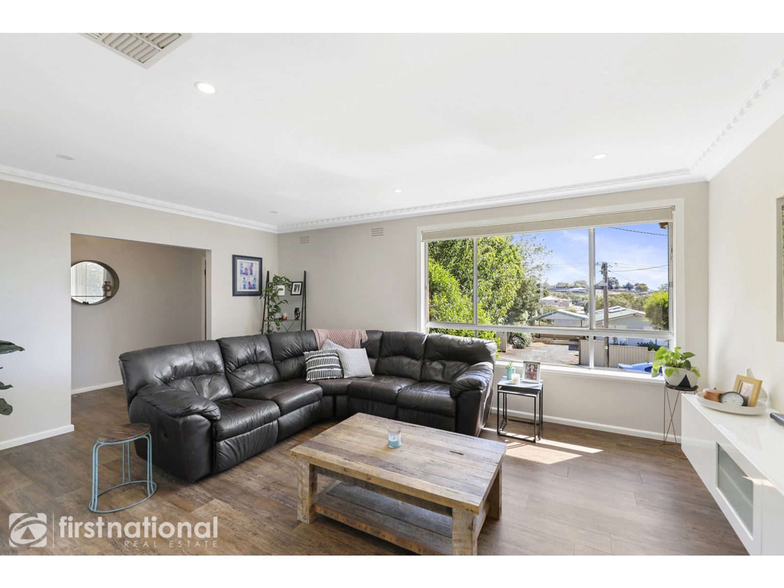 16 Balmoral Street, Warragul, VIC 3820, Warragul - Thumbnail 2