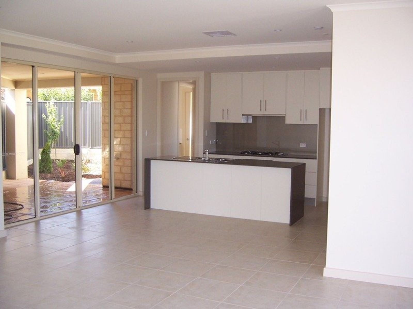 1 Brunswick Place, Mawson Lakes, SA 5095, Mawson Lakes - Thumbnail 3