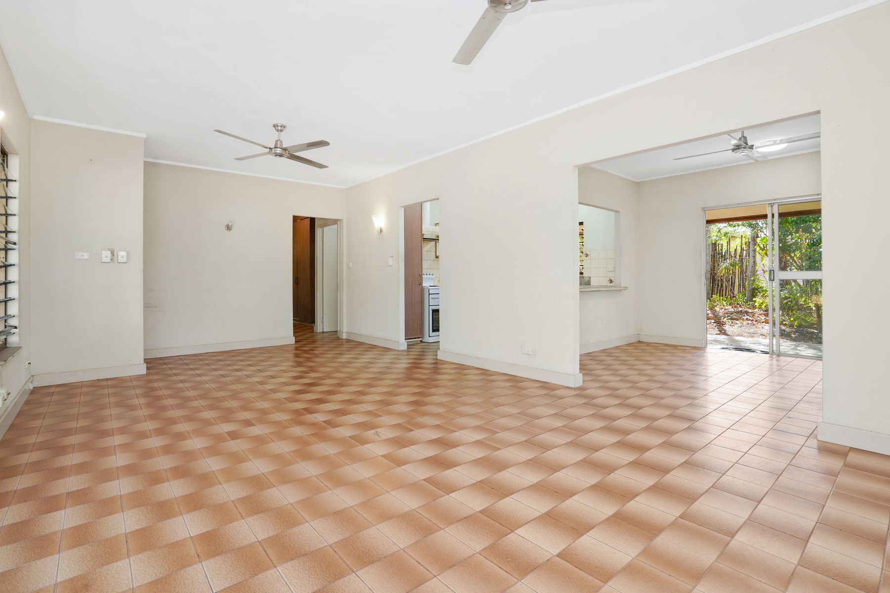 12 Caledonian Street, Anula NT 0812, Anula - Thumbnail 6