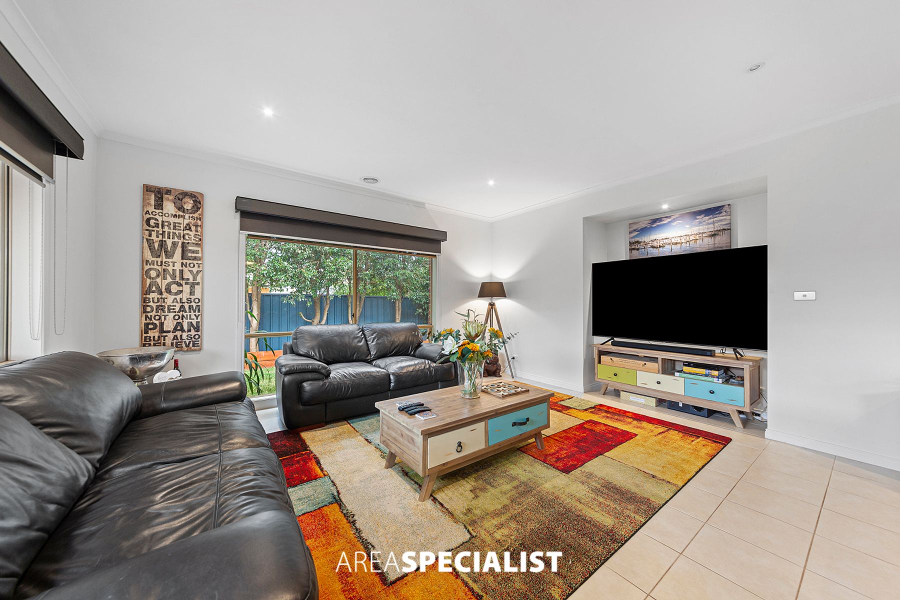 35 Scarlet Crescent, Pakenham, VIC 3810, Pakenham - Thumbnail 3