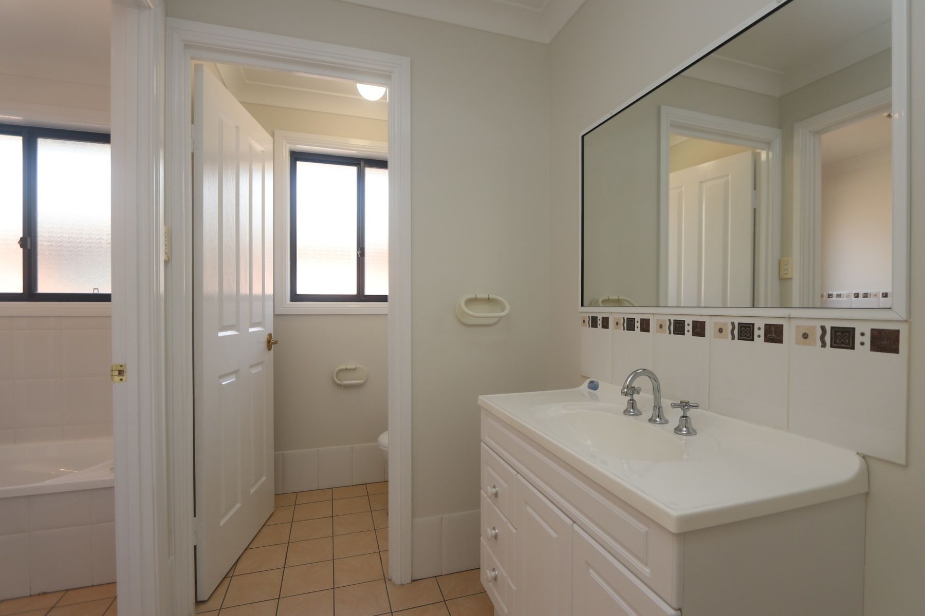 8 James Place, Goulburn NSW 2580, Goulburn - Thumbnail 7