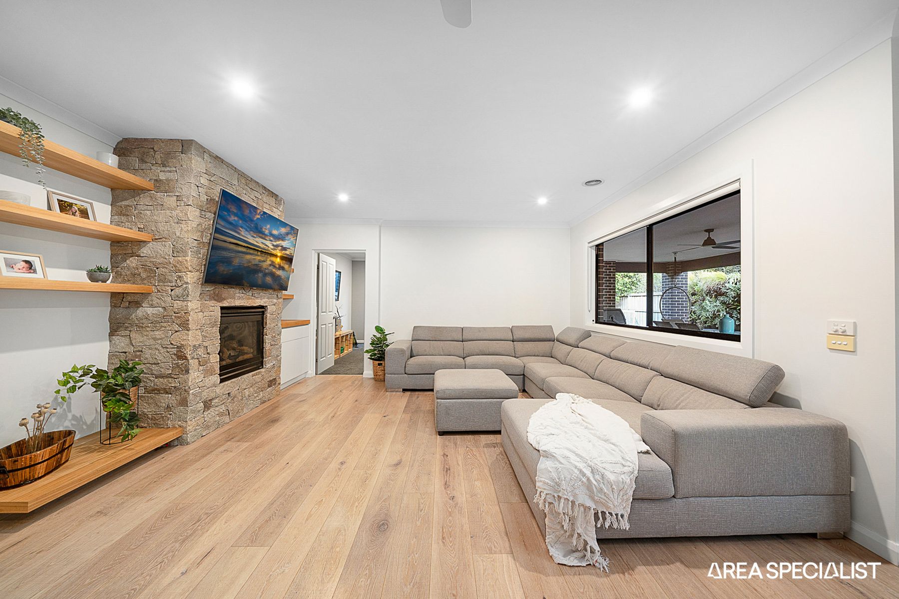 8 Patrick Close, Lyndhurst, VIC 3975, Lyndhurst - Thumbnail 3