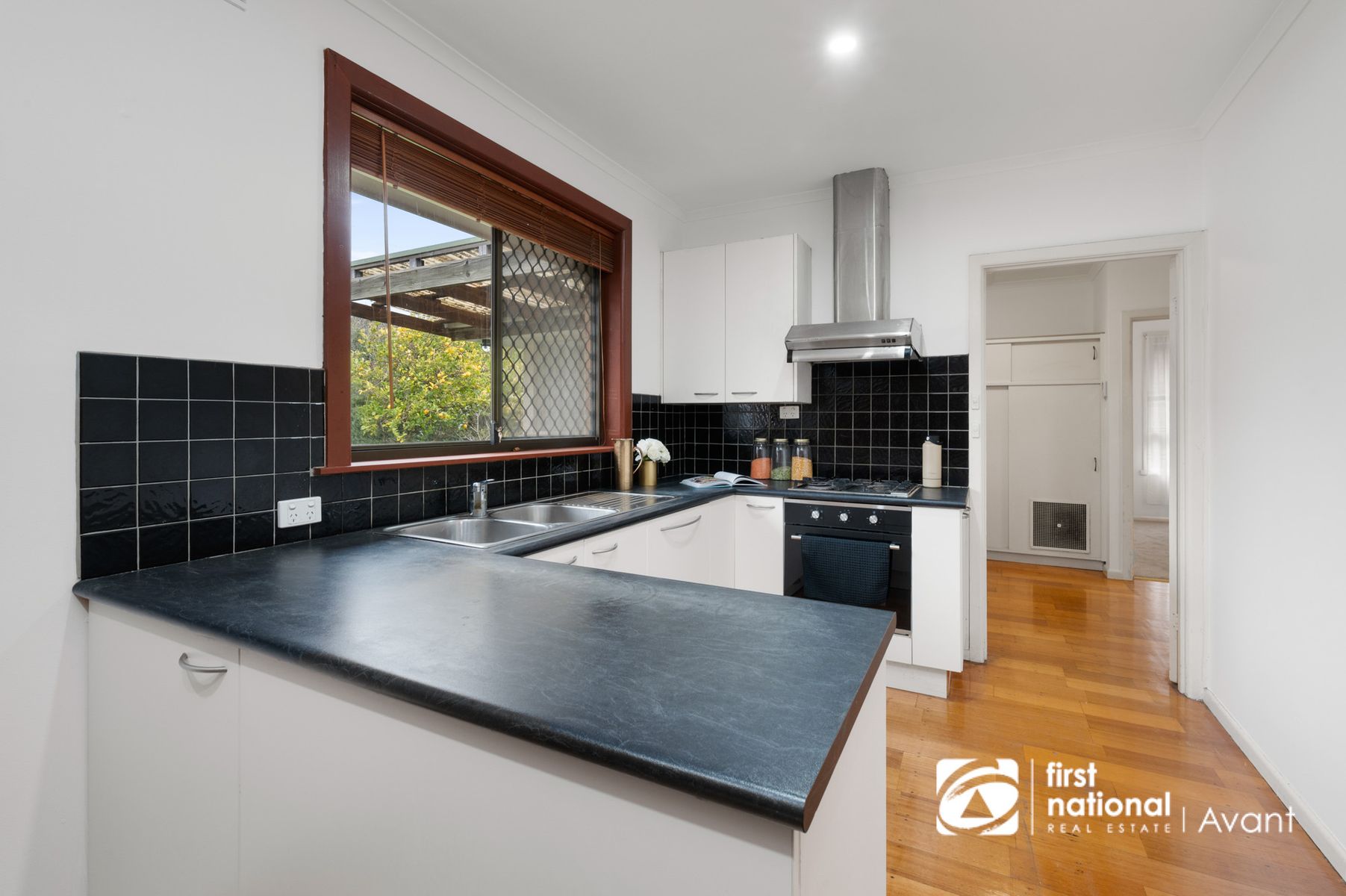 26 Milloo Crescent, Mount Waverley VIC 3149, Mount Waverley - Thumbnail 4