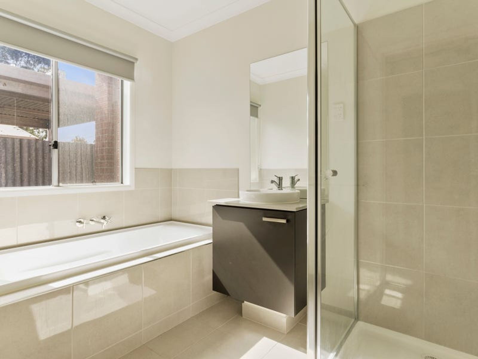 14A Edols Street, Ballan VIC 3342, Ballan - Thumbnail 5