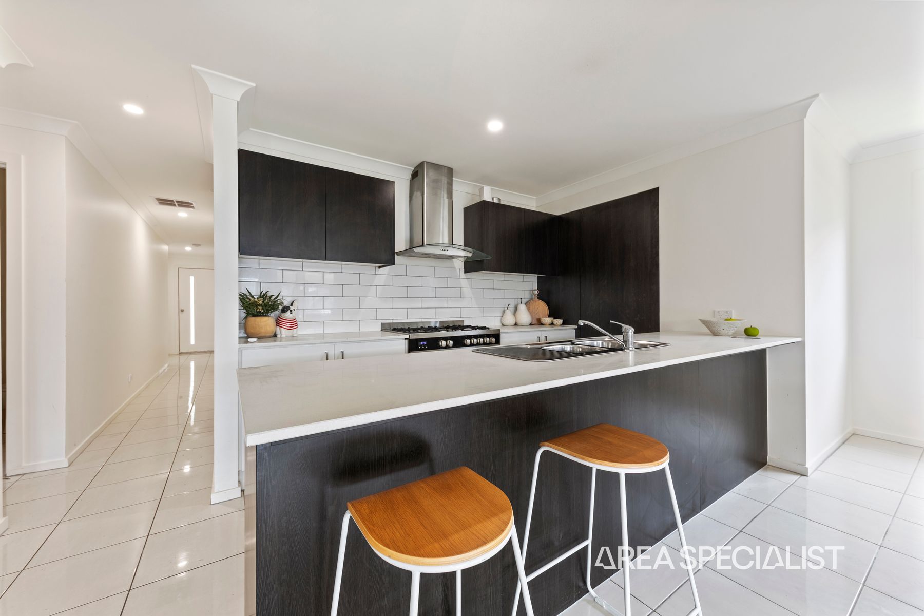 9 Aspen Street, Pakenham, VIC 3810, Pakenham - Thumbnail 3