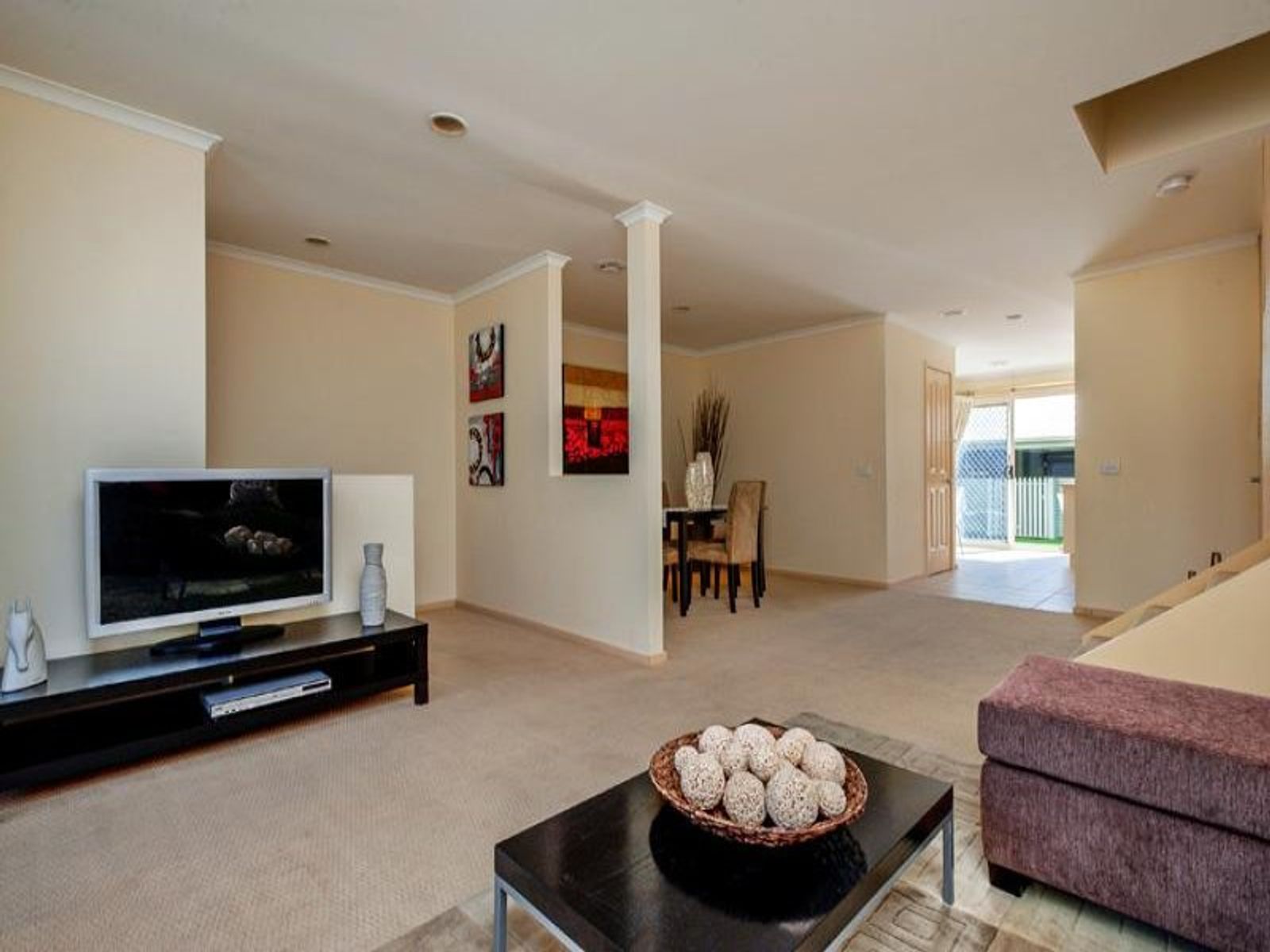 3 Moylan Lane, Kensington - Thumbnail 2