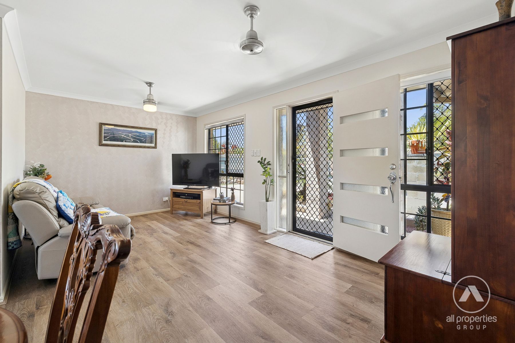 14 Brooke Street, Crestmead QLD 4132, Crestmead - Thumbnail 4