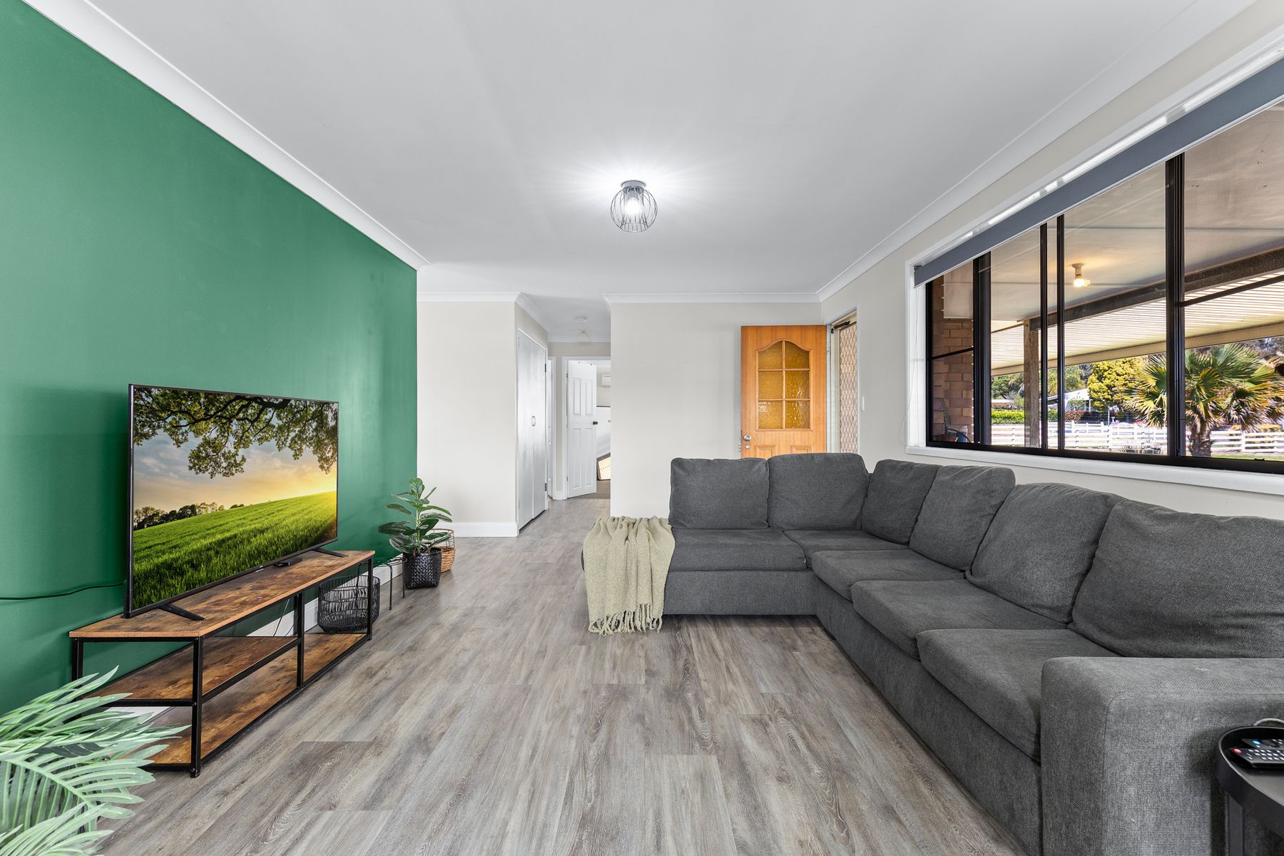 16 Diery Street, Rosenthal Heights - Thumbnail 6