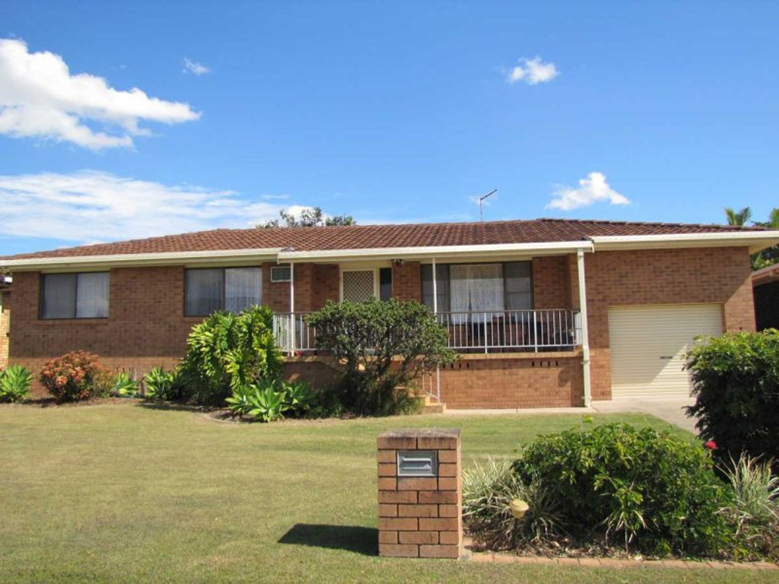 7 Robinson Ave, Casino - Thumbnail 4