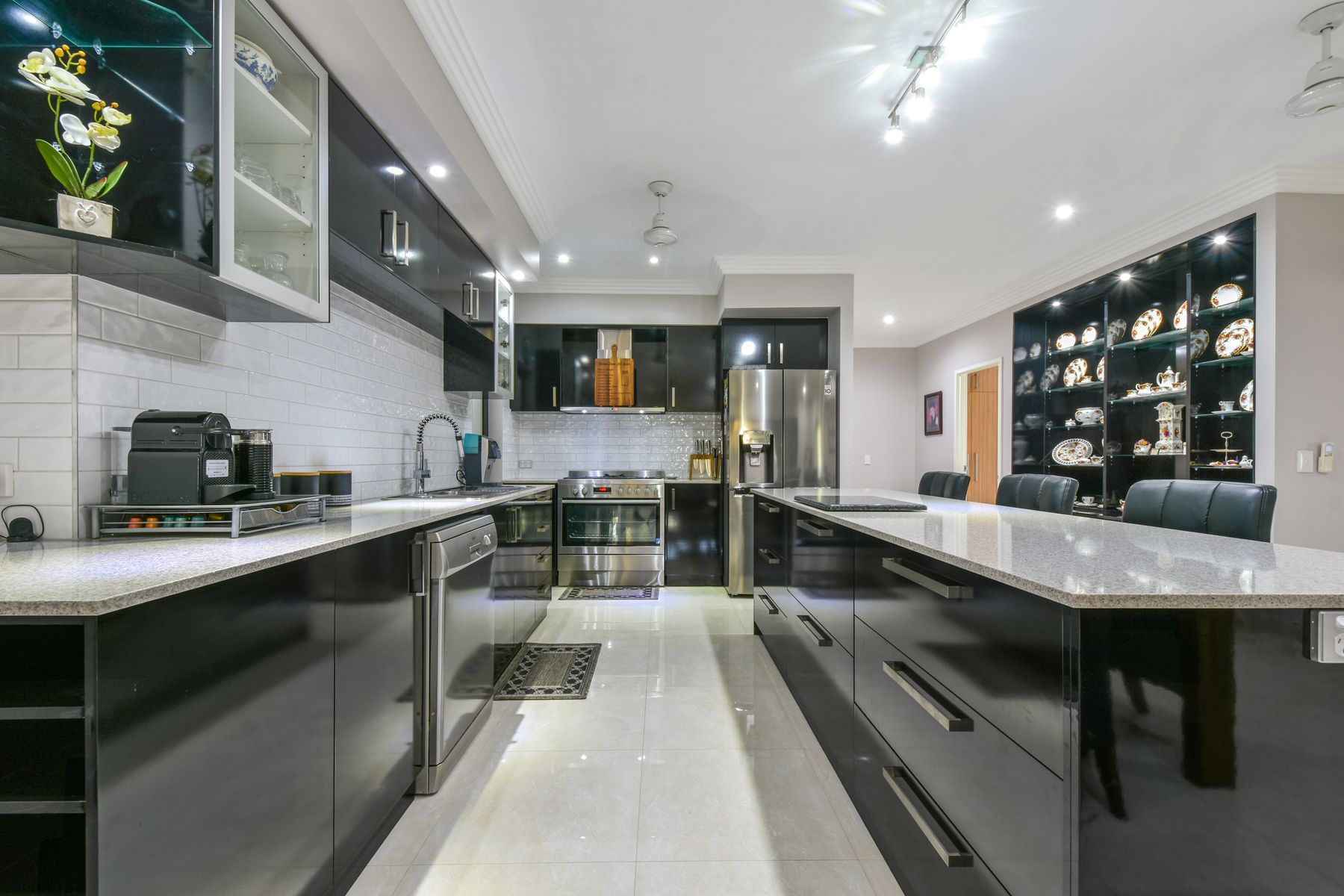 6 Melbourne Street, Johnston NT 0832, Johnston - Thumbnail 2