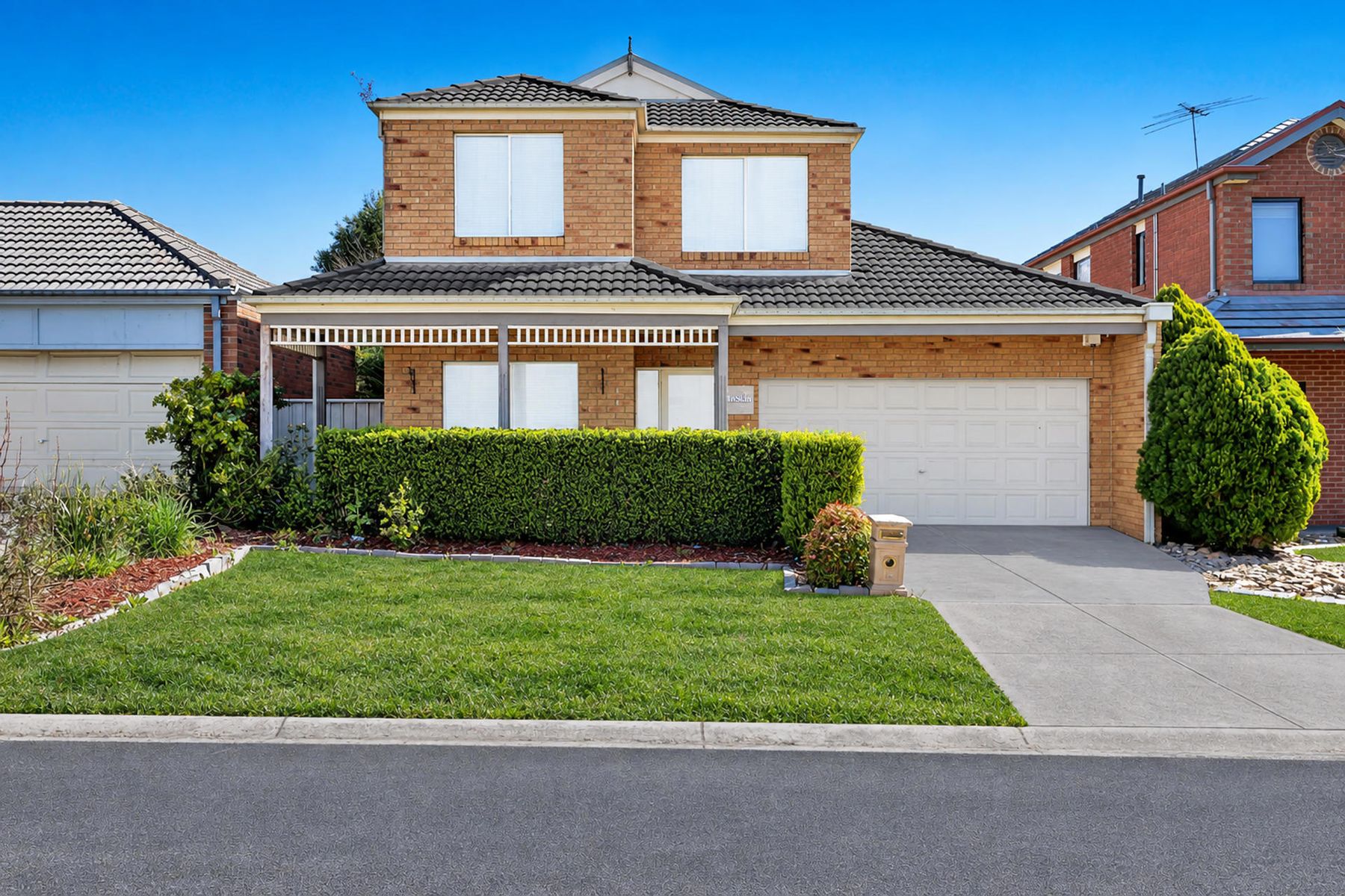 10 Gardenia Close, Craigieburn VIC 3064, Craigieburn - Image 1