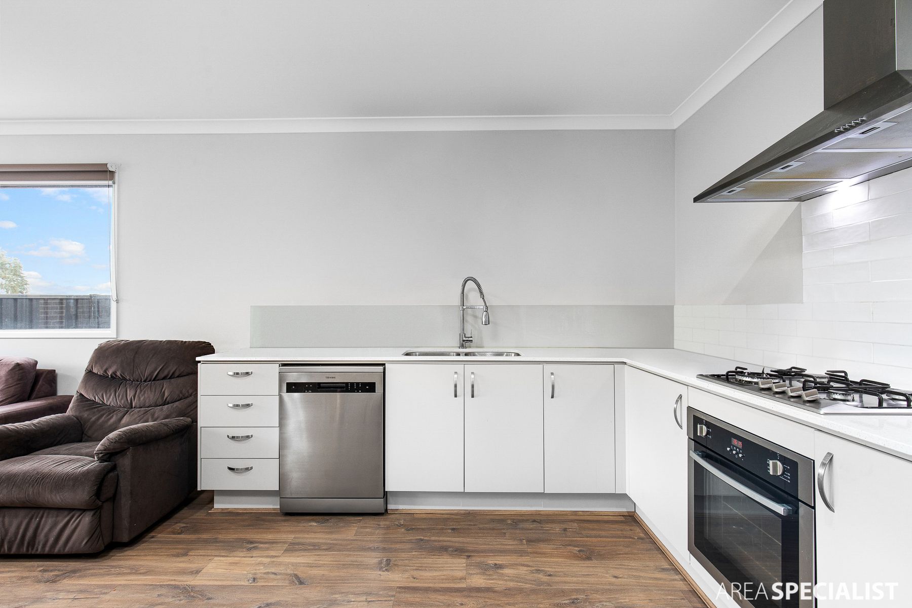 27 Abbeygate Drive, Werribee, VIC 3030, Werribee - Thumbnail 6