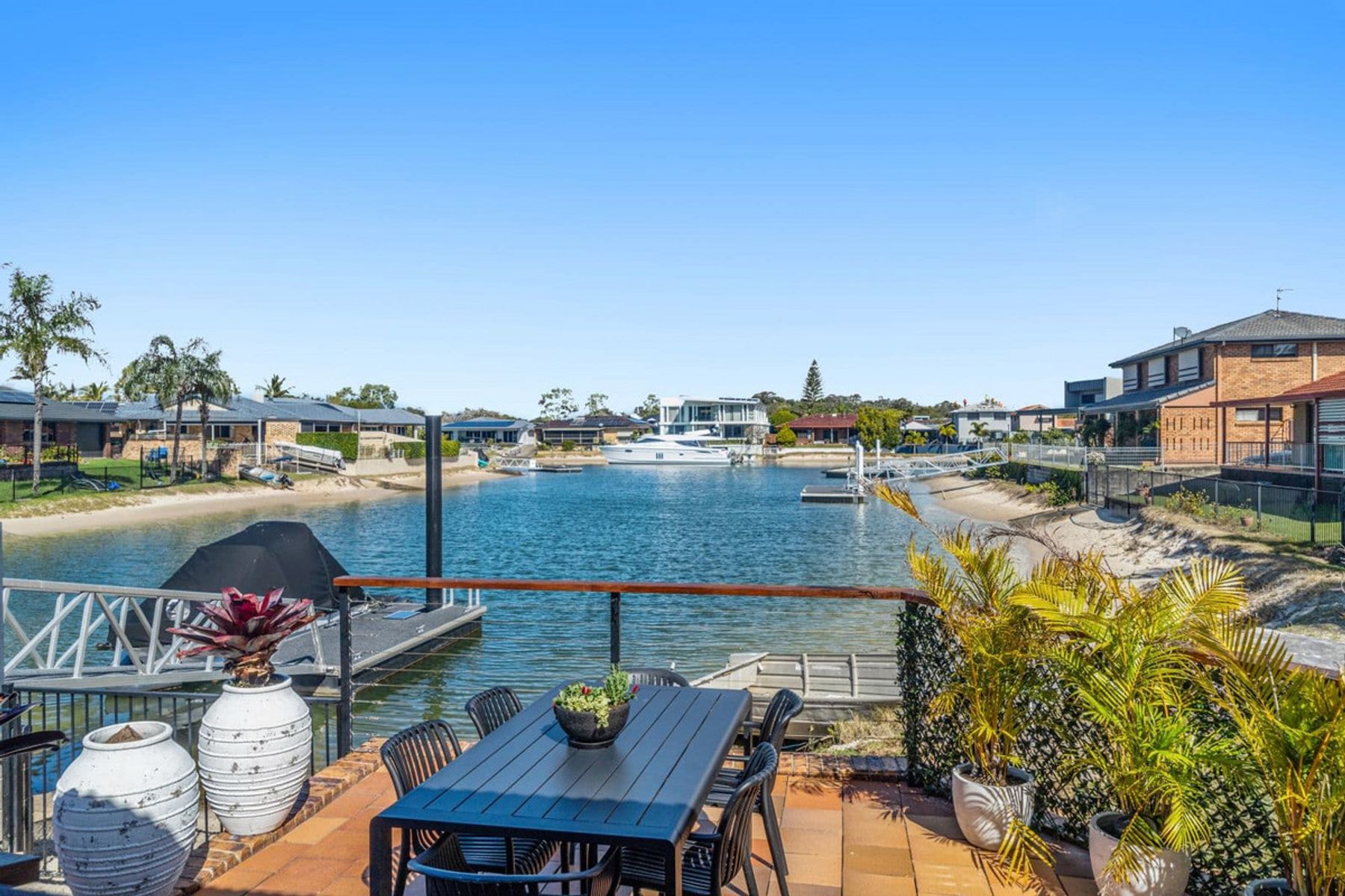 2/52 Kennedy Drive, Tweed Heads - Image 1