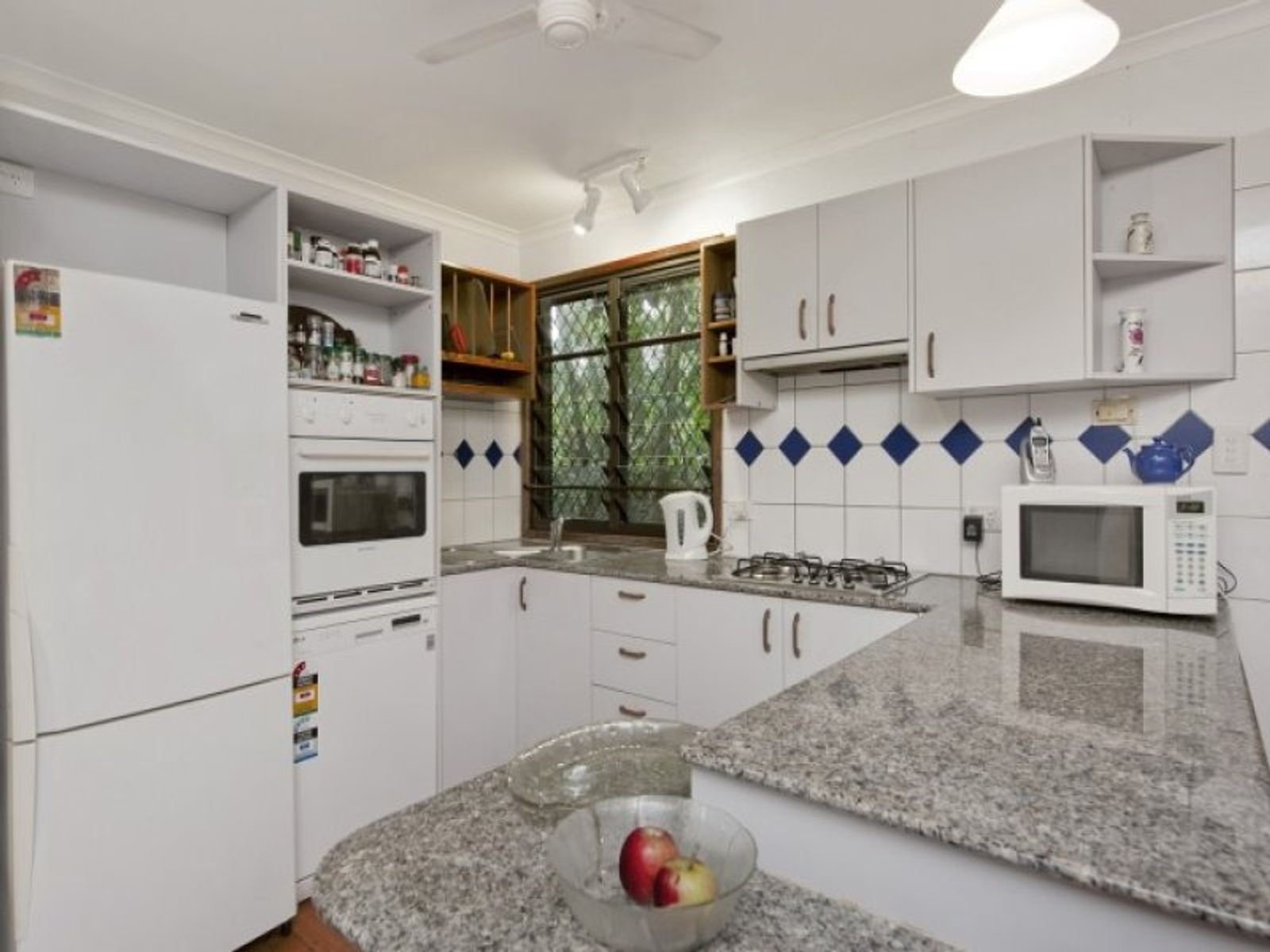11 Clematis Street, Nightcliff NT 0810, Nightcliff - Thumbnail 2