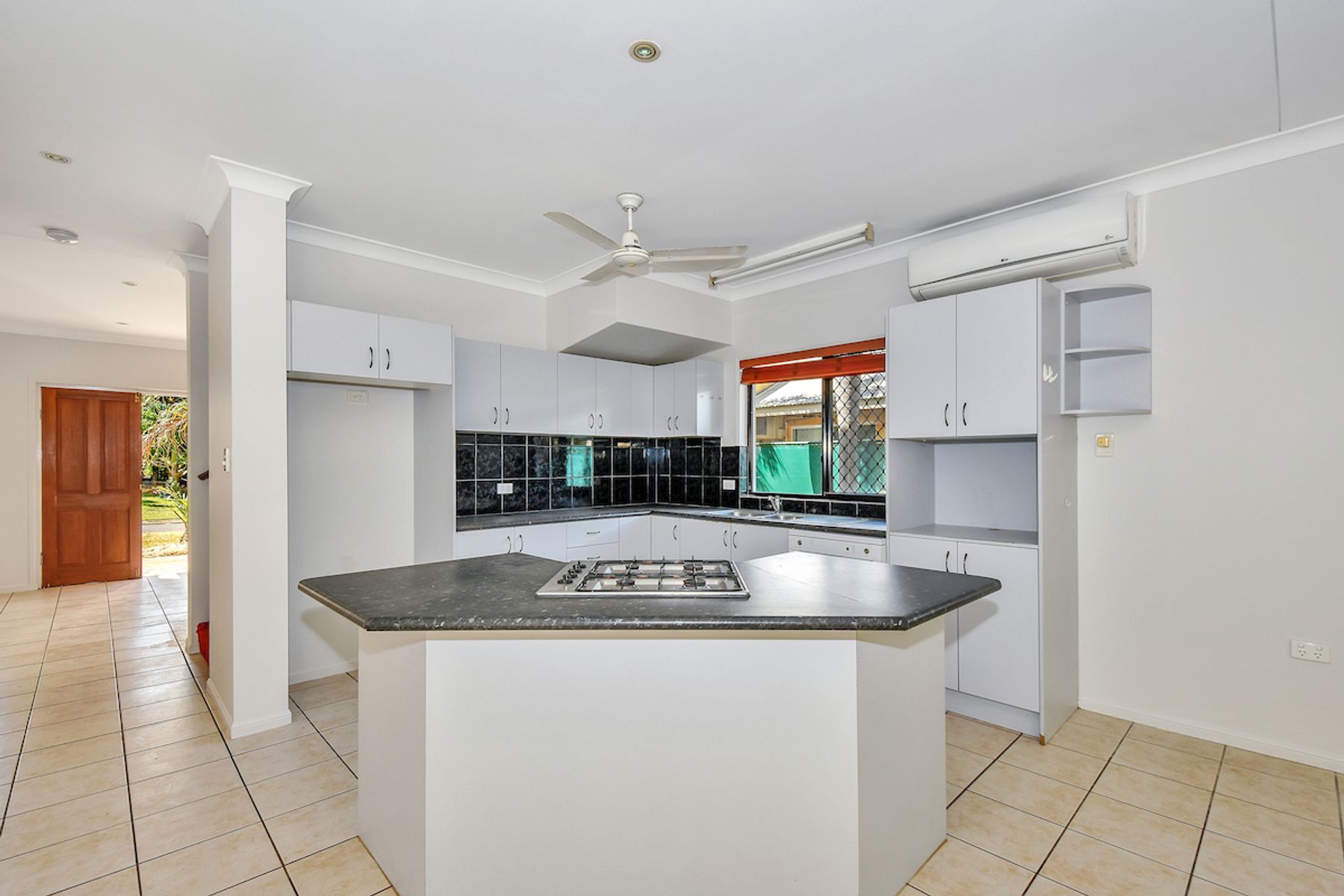 22 Butterfly Court, Gunn NT 0832, Gunn - Thumbnail 2