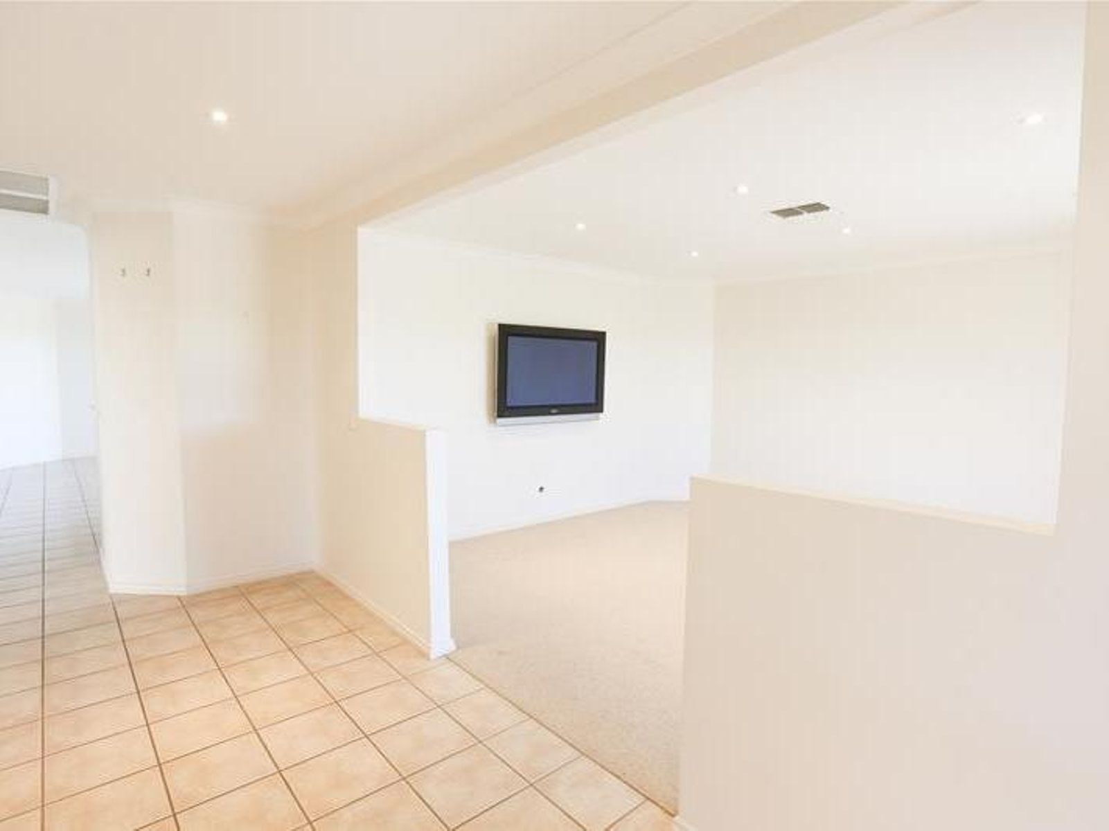 12 Sterling Drive, Mildura - Thumbnail 2