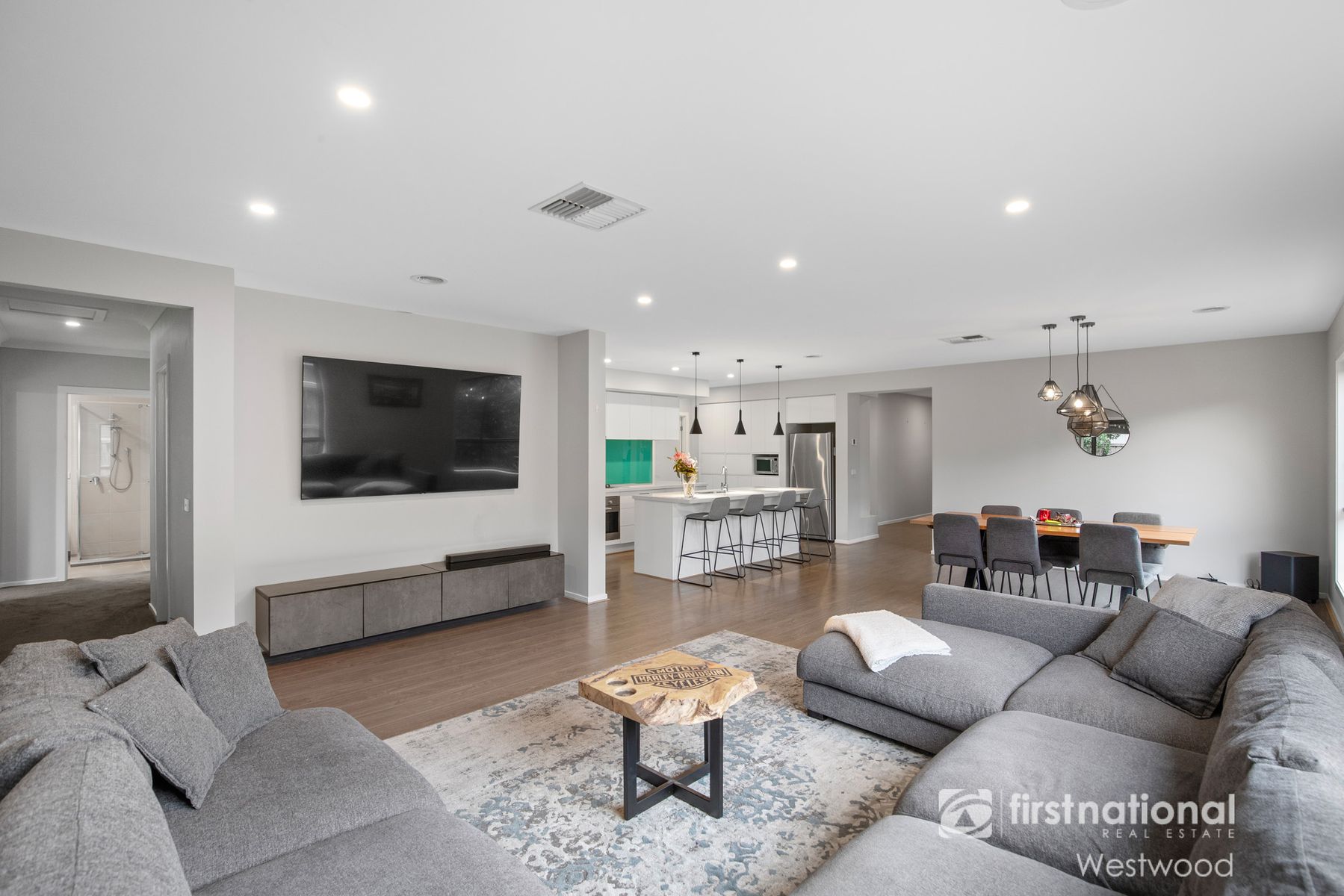 25 Topper Street, Werribee VIC 3030, Werribee - Thumbnail 2