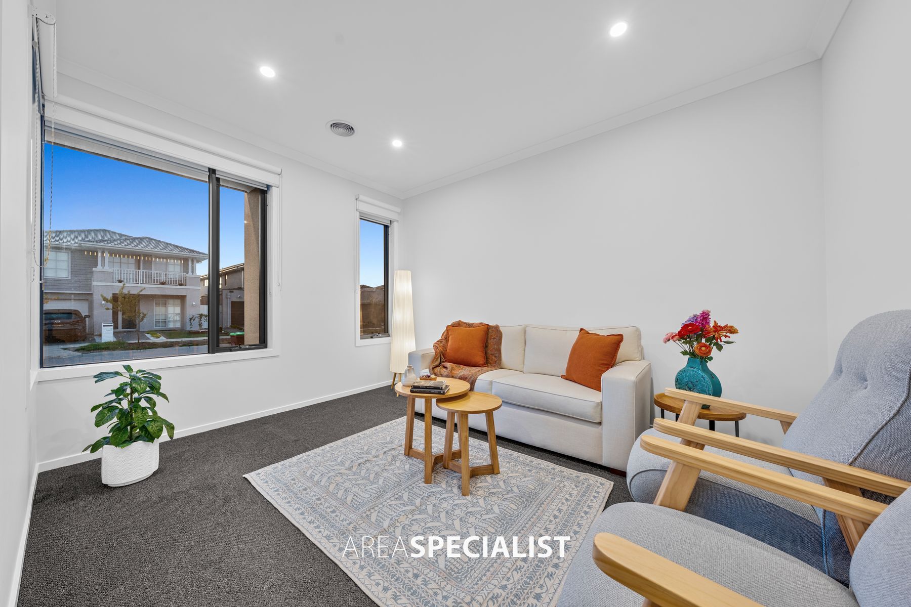 40 Rockbank Road, Clyde North, Clyde North - Thumbnail 5
