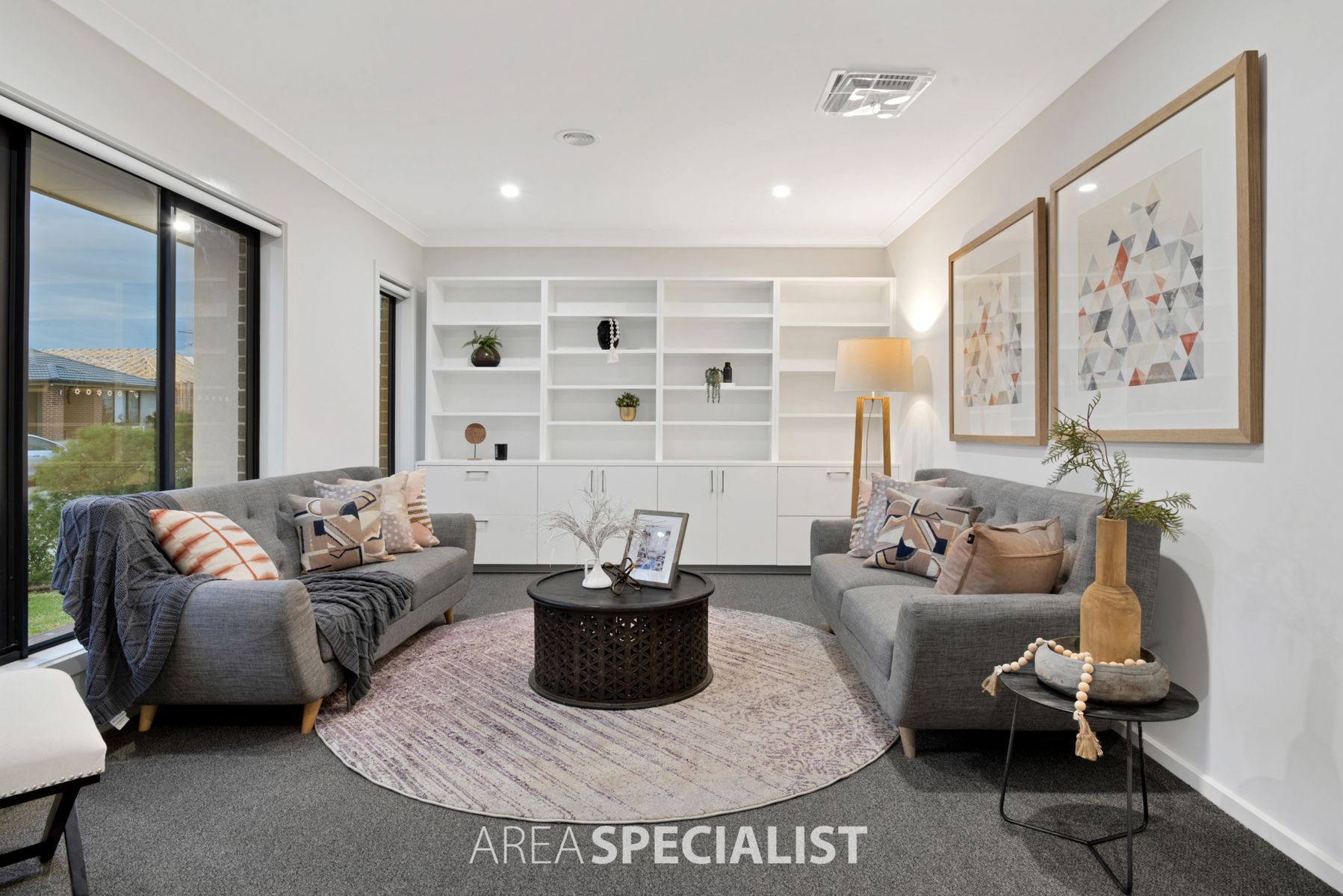 4 Shimar St, Clyde North, VIC 3978, Clyde North - Thumbnail 2