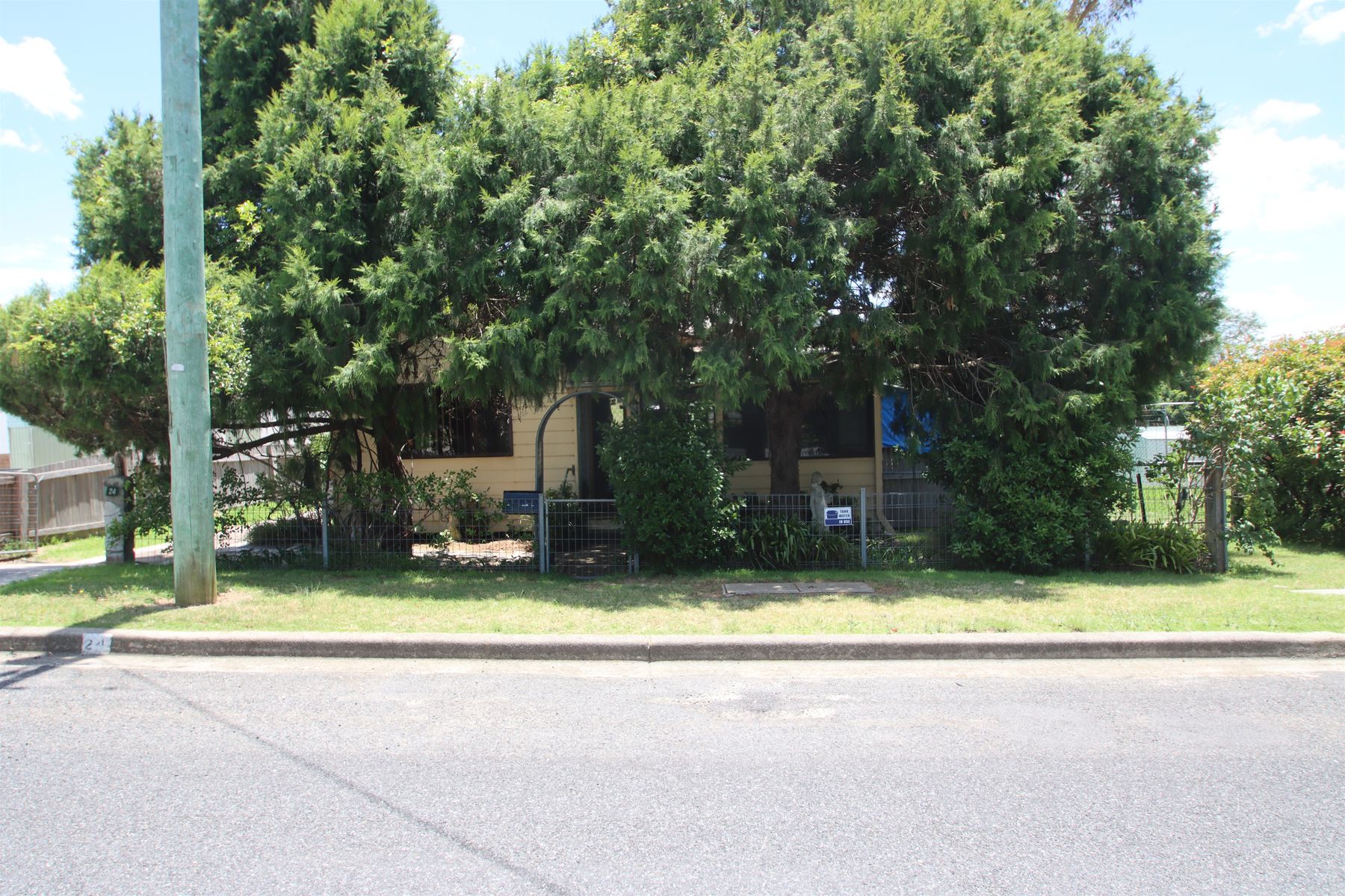 24 Molesworth Street, Tenterfield NSW 2372, Tenterfield - Thumbnail 2