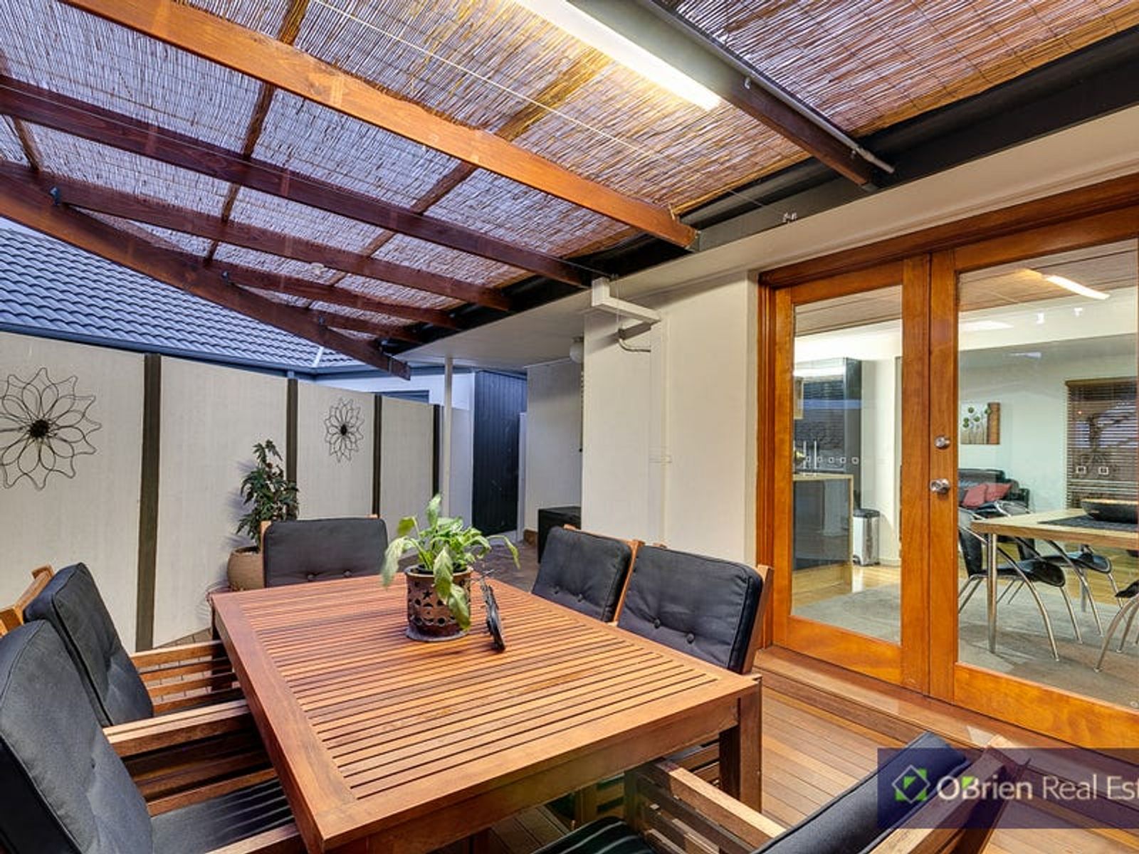 13 Amalfi Drive, Endeavour Hills, VIC 3802, Endeavour Hills - Thumbnail 2