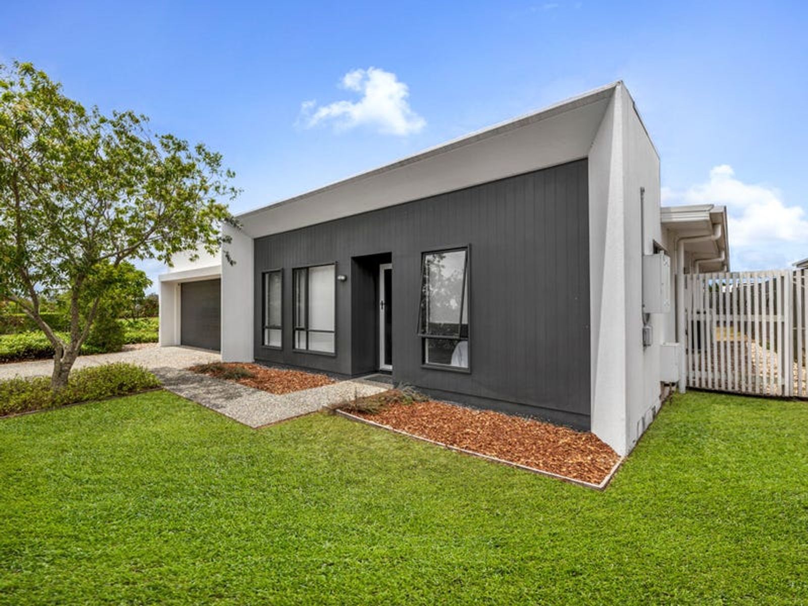 25 Sky Crescent, Pimpama, QLD 4209, Pimpama - Thumbnail 2