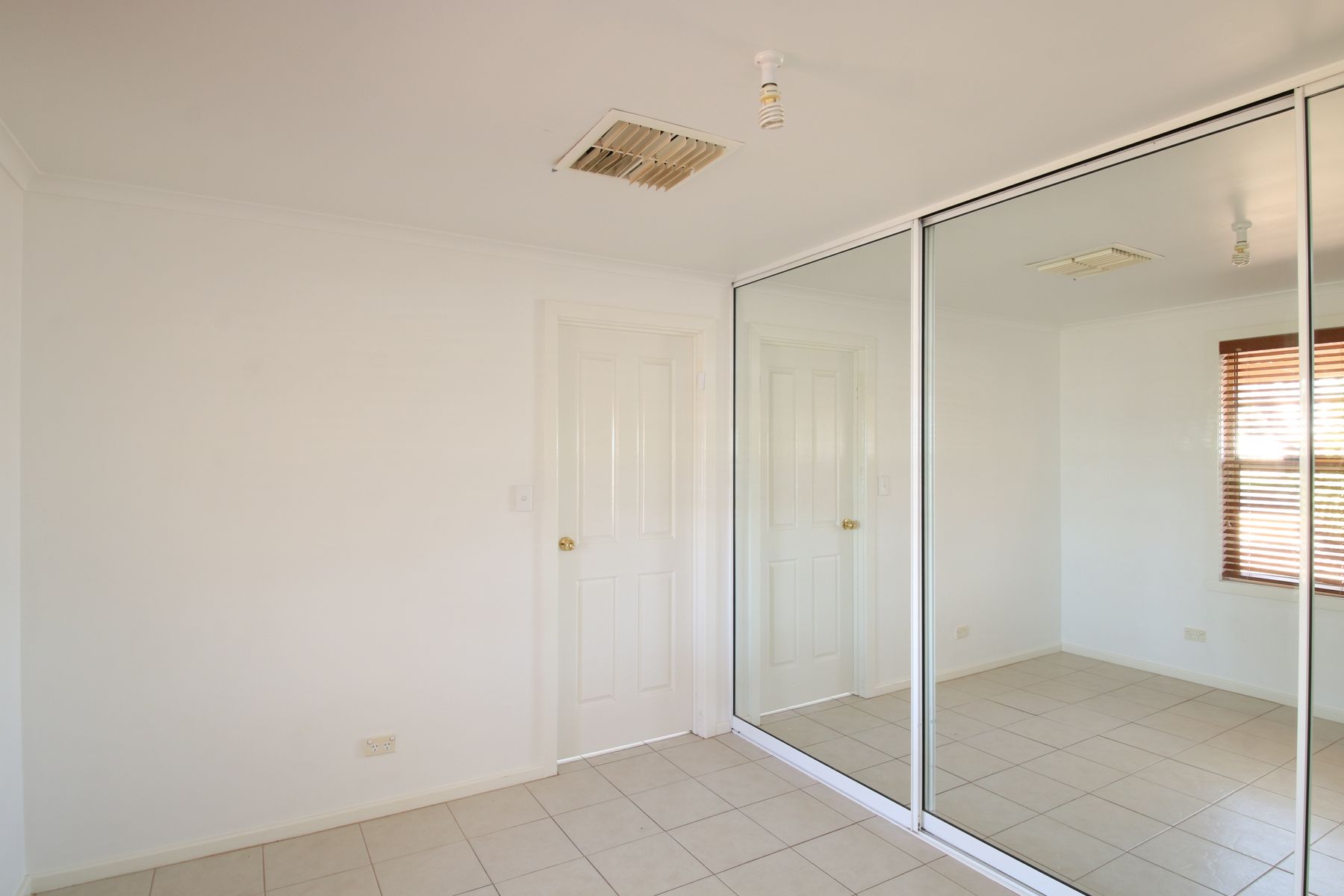 2 Campbell Street, Broken Hill NSW 2880, Broken Hill - Thumbnail 3