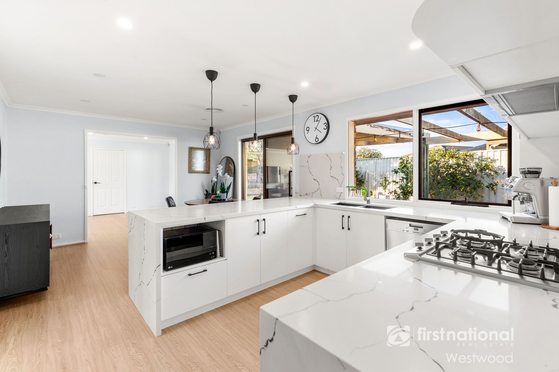 54 McMurray Crescent, Hoppers Crossing VIC 3029, Hoppers Crossing - Thumbnail 4