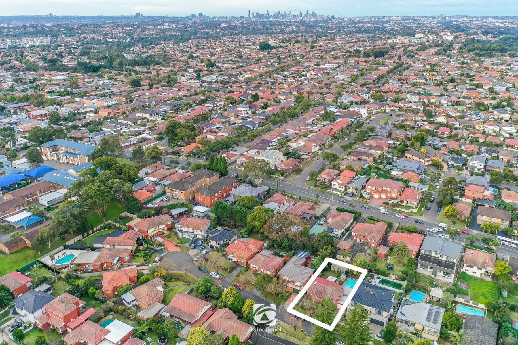 11 Rainbow Crescent, Kingsgrove NSW 2208, Kingsgrove - Thumbnail 3