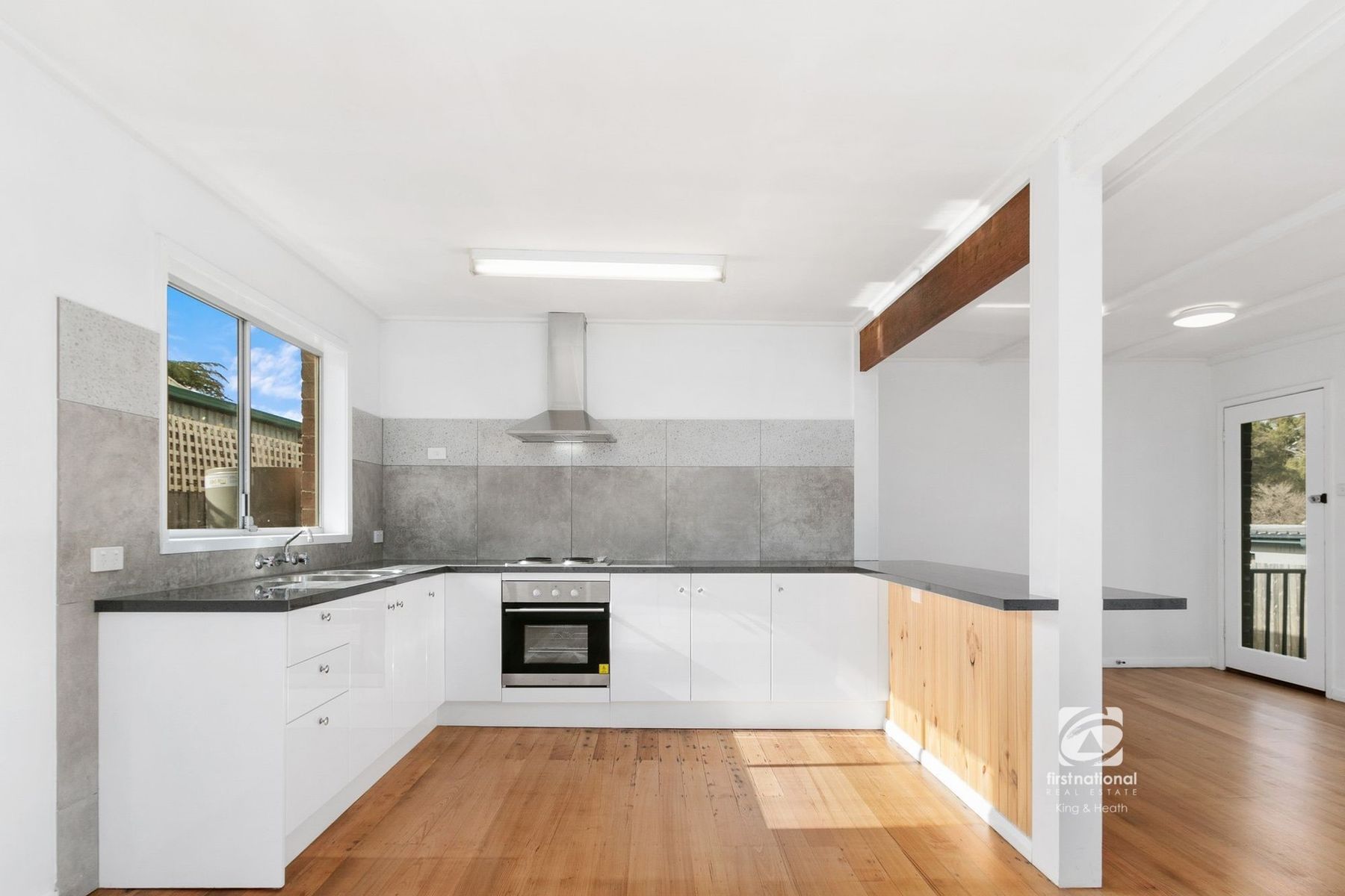 1/32 Point Road, Kalimna VIC 3909, Kalimna - Thumbnail 2